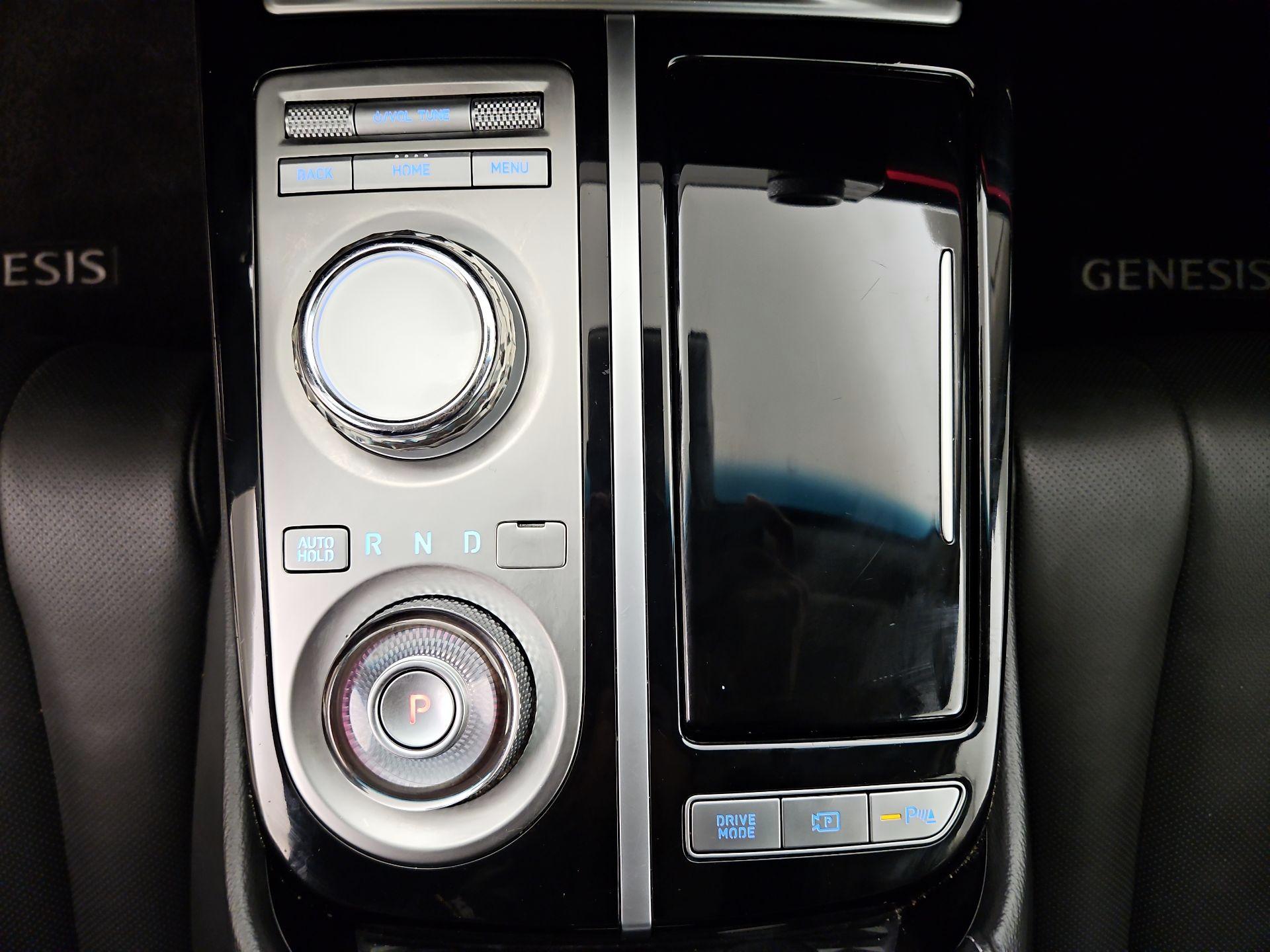 Thumbnail: 2023 Genesis G80 - 18