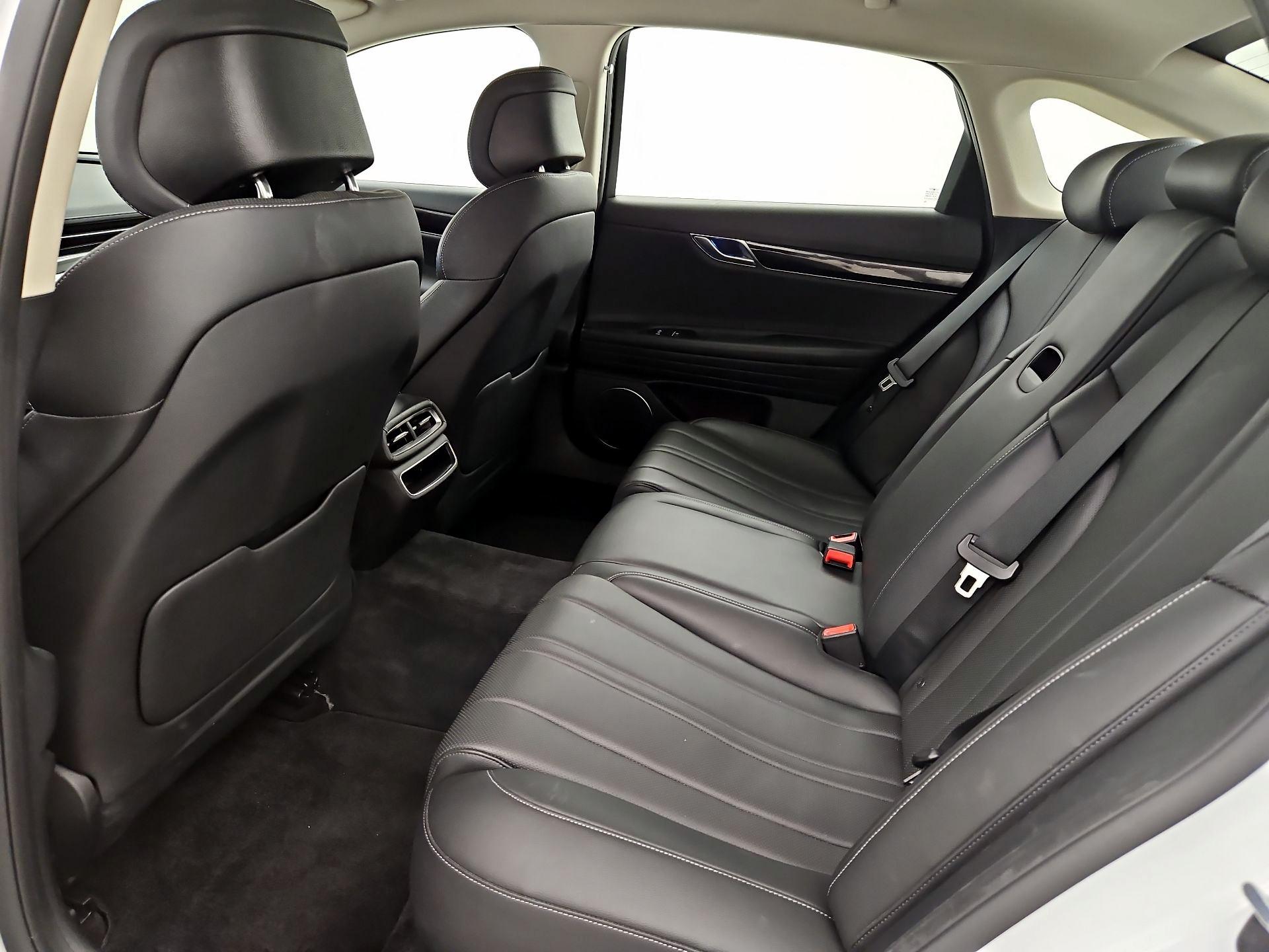 Thumbnail: 2023 Genesis G80 - 20