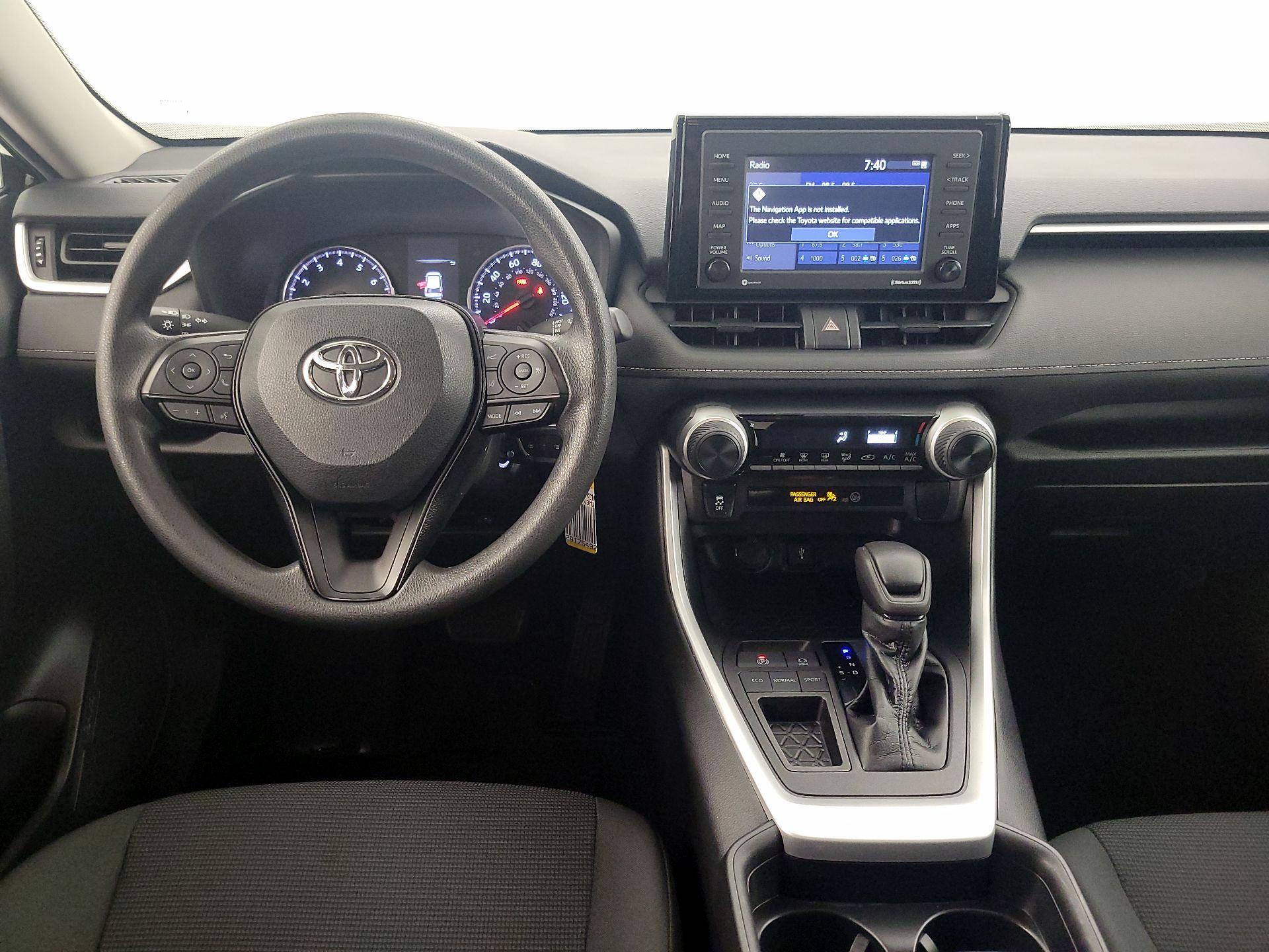 Thumbnail: 2021 Toyota RAV4 - 9