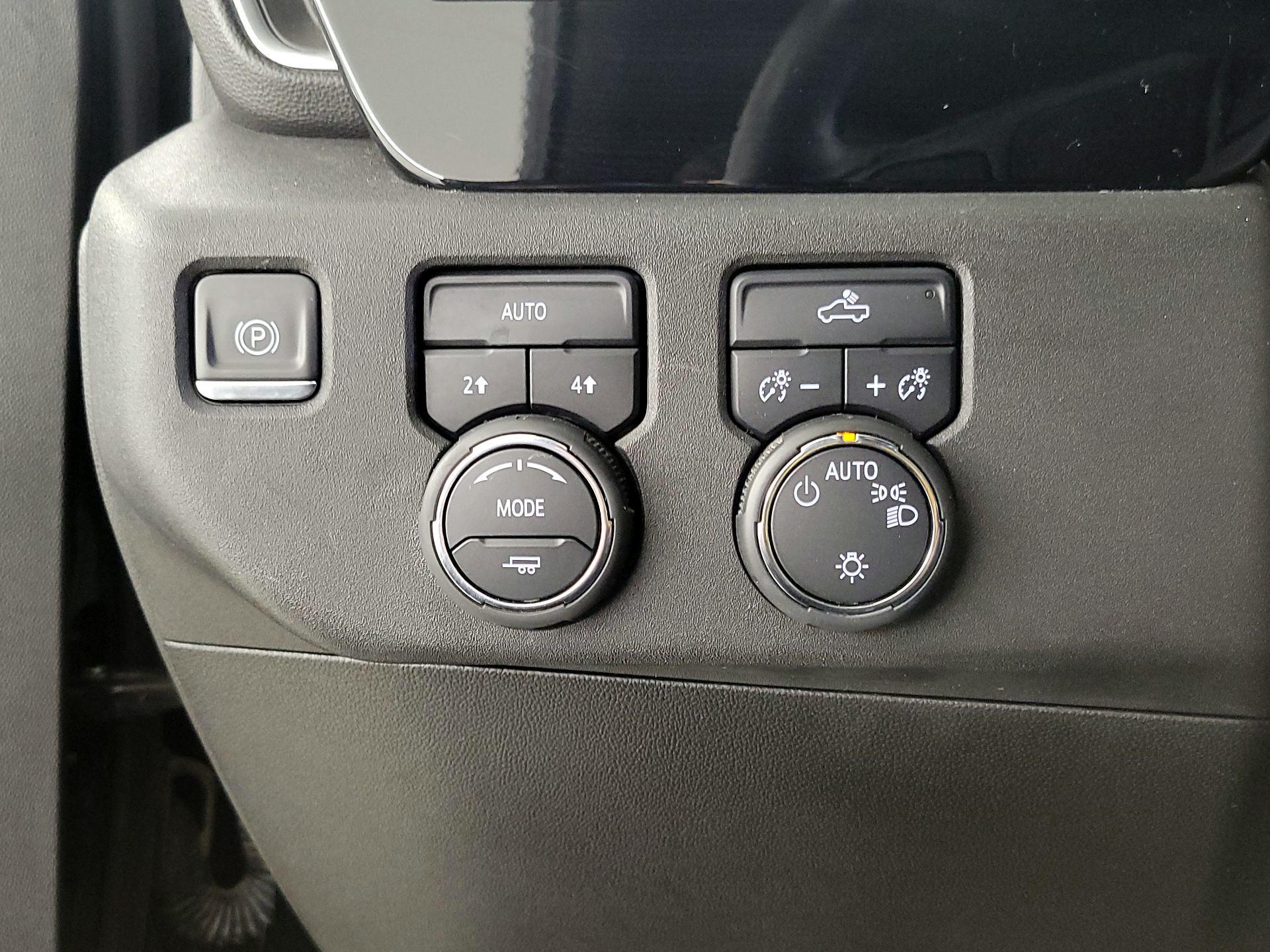 Thumbnail: 2024 Chevrolet Silverado 1500 - 13