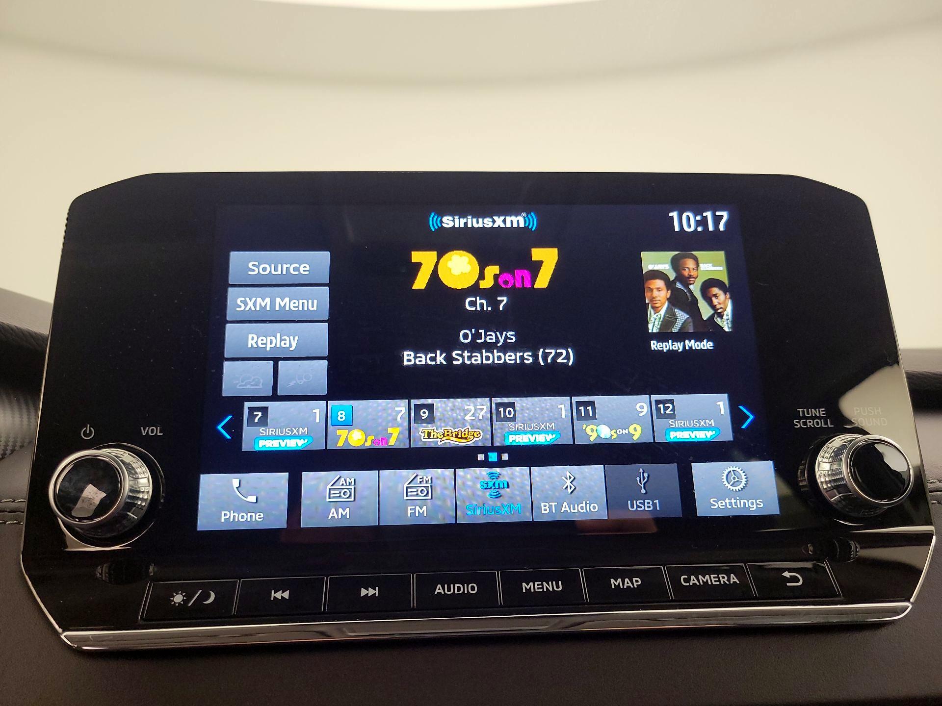 Thumbnail: 2024 Mitsubishi Outlander - 16