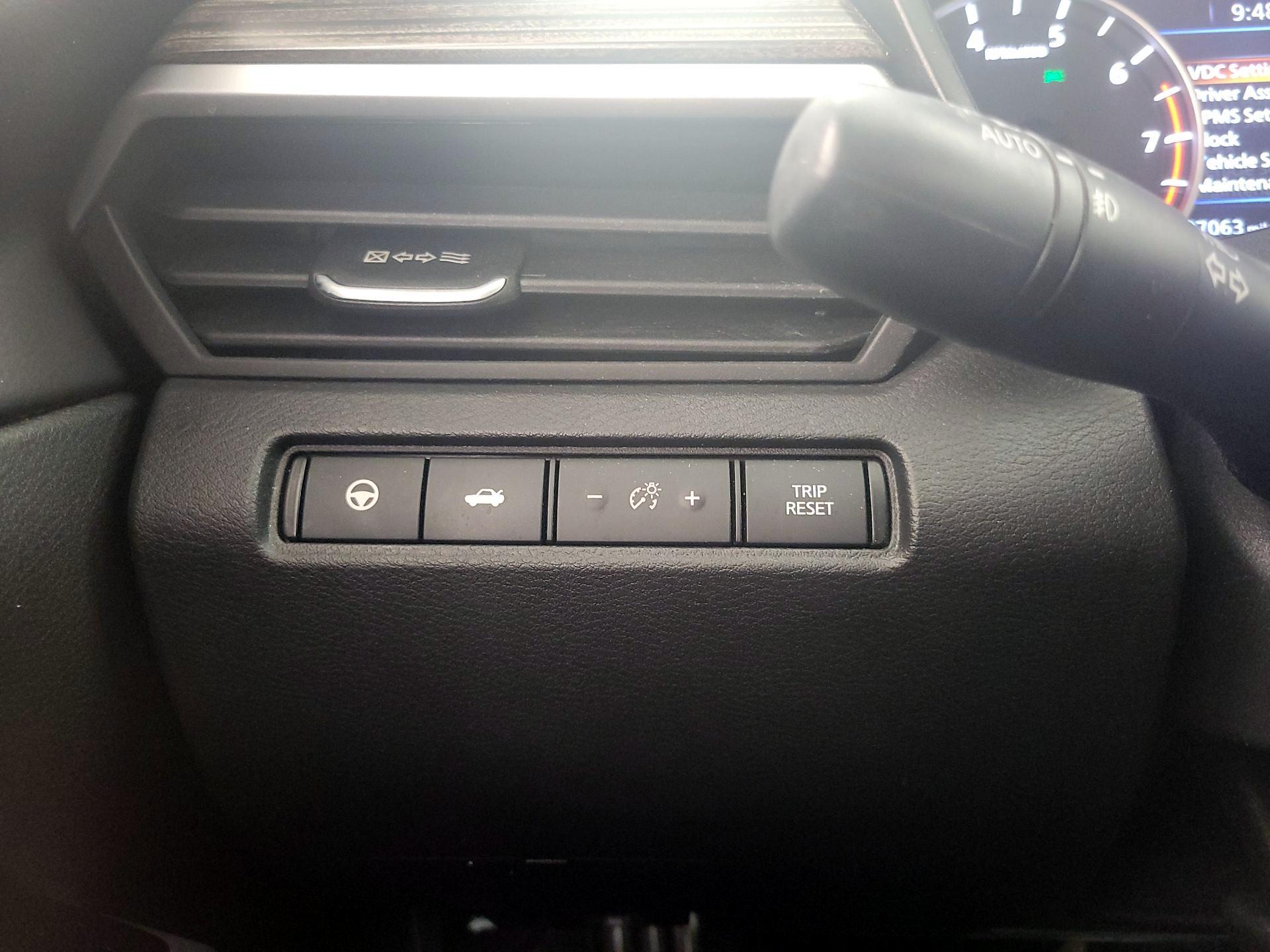 Thumbnail: 2020 Nissan Altima - 13