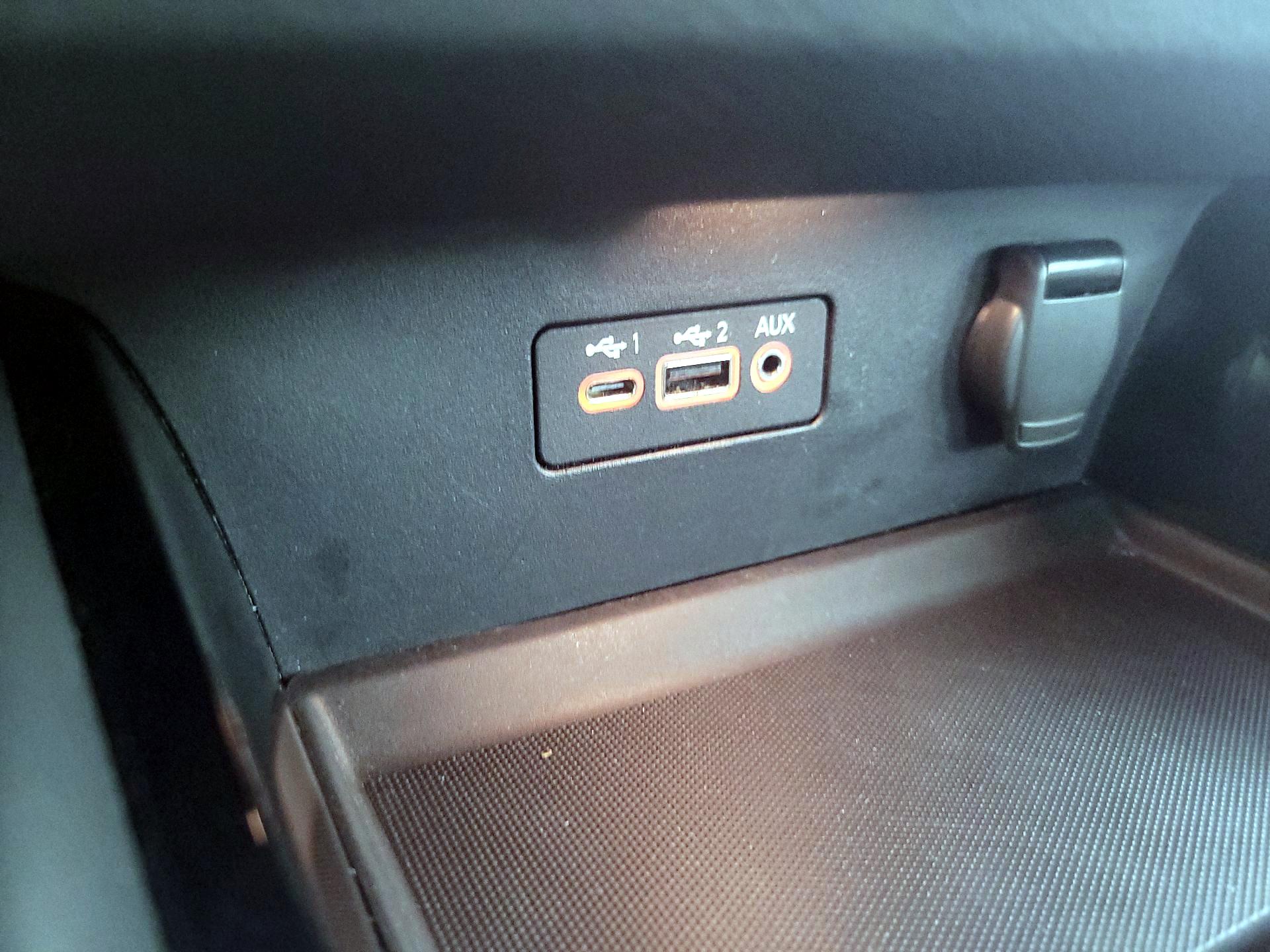 Thumbnail: 2020 Nissan Altima - 19