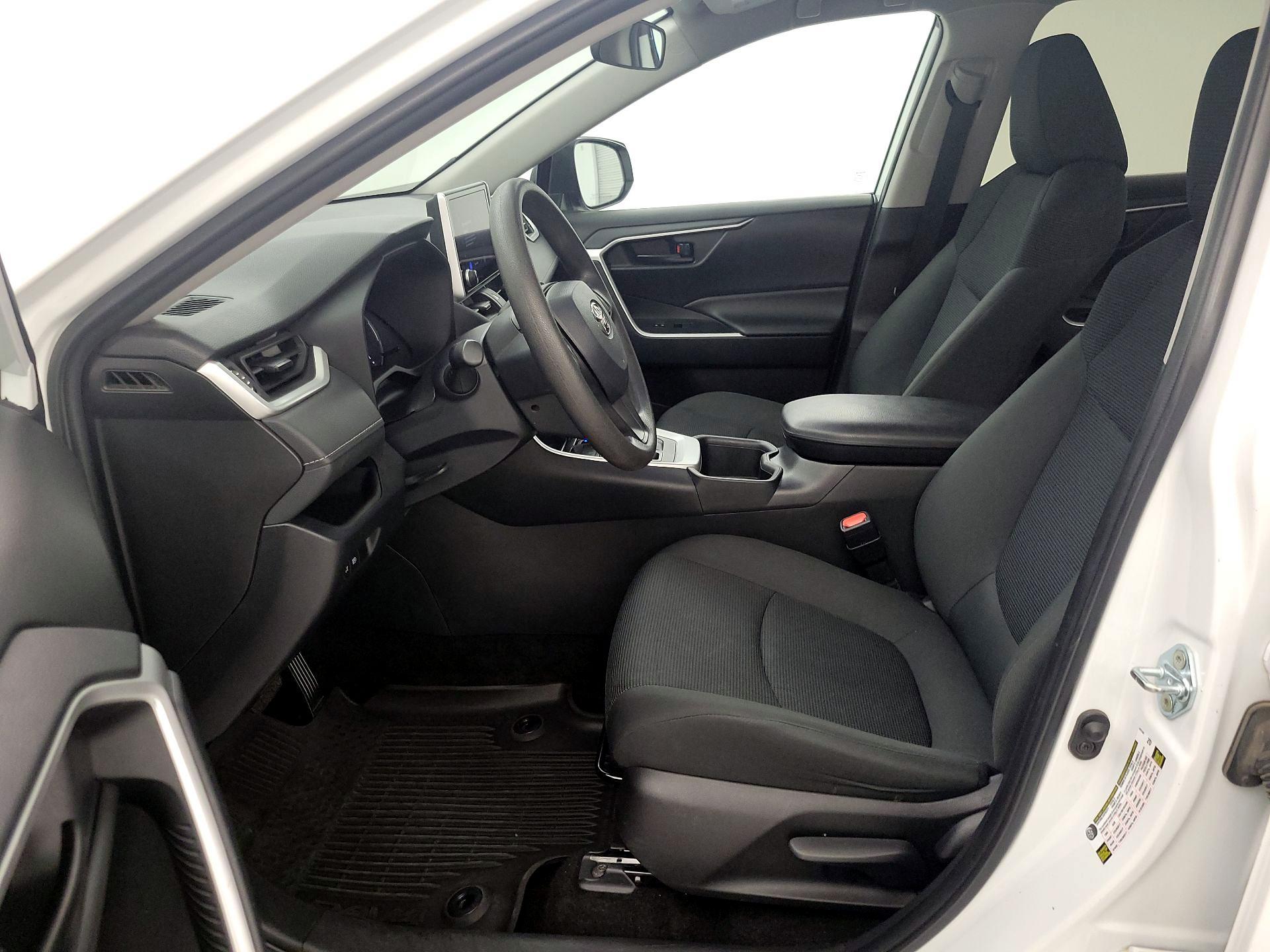 Thumbnail: 2024 Toyota RAV4 - 11