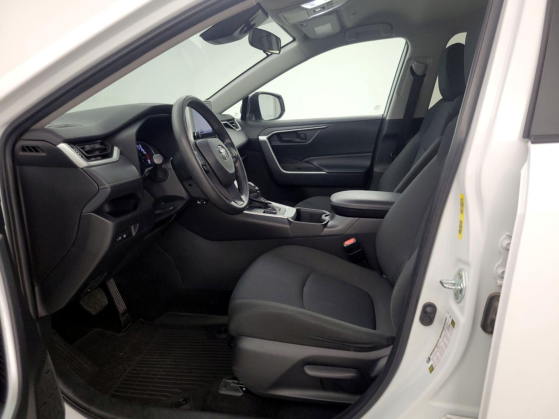 Thumbnail: 2024 Toyota RAV4 - 11