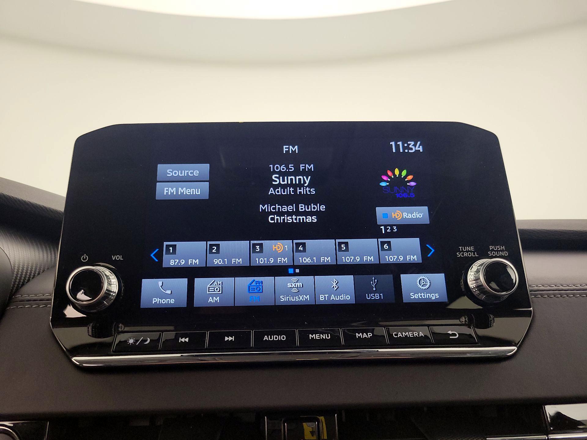 Thumbnail: 2024 Mitsubishi Outlander - 16