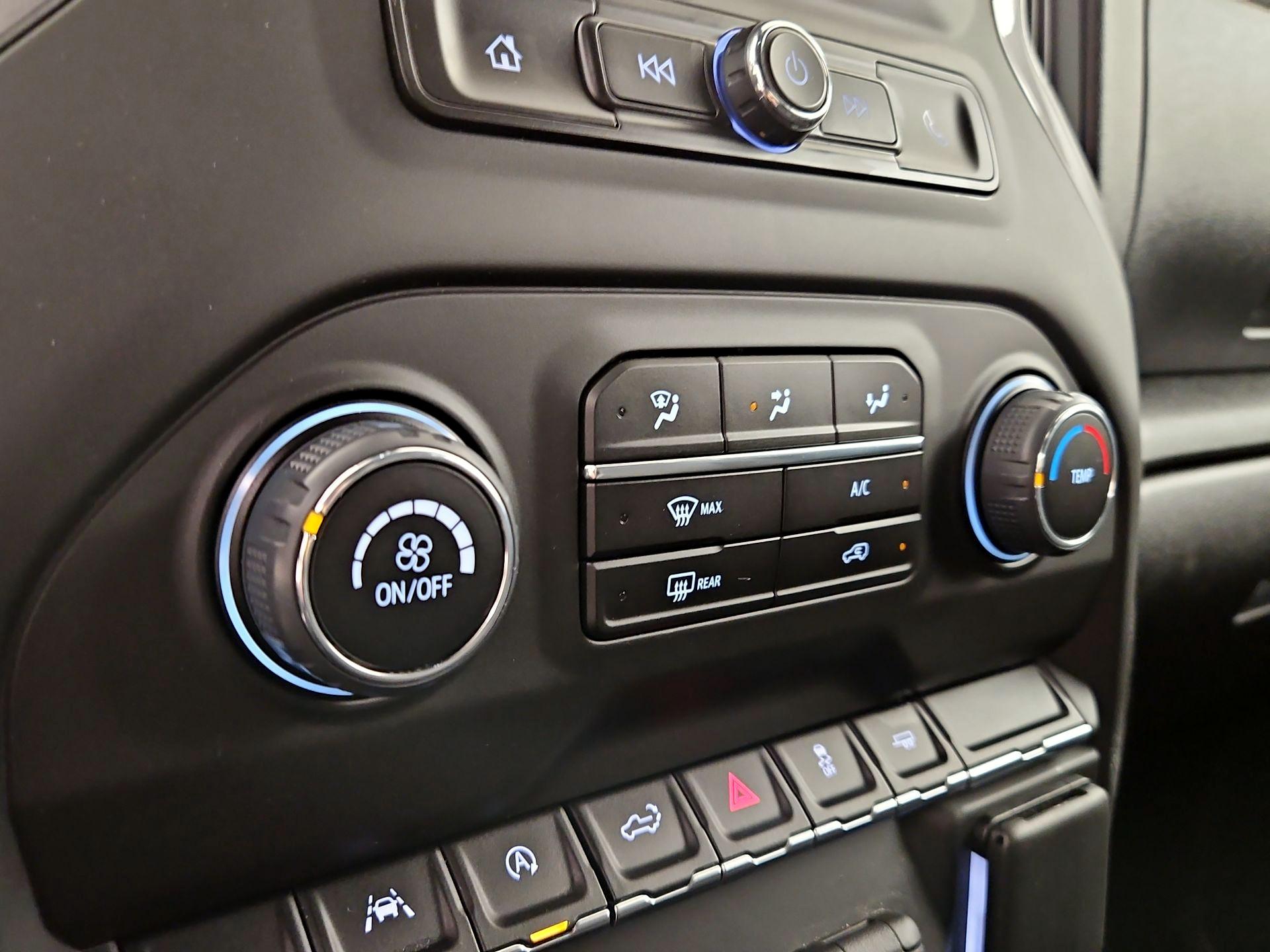 Thumbnail: 2024 Chevrolet Silverado 1500 - 16