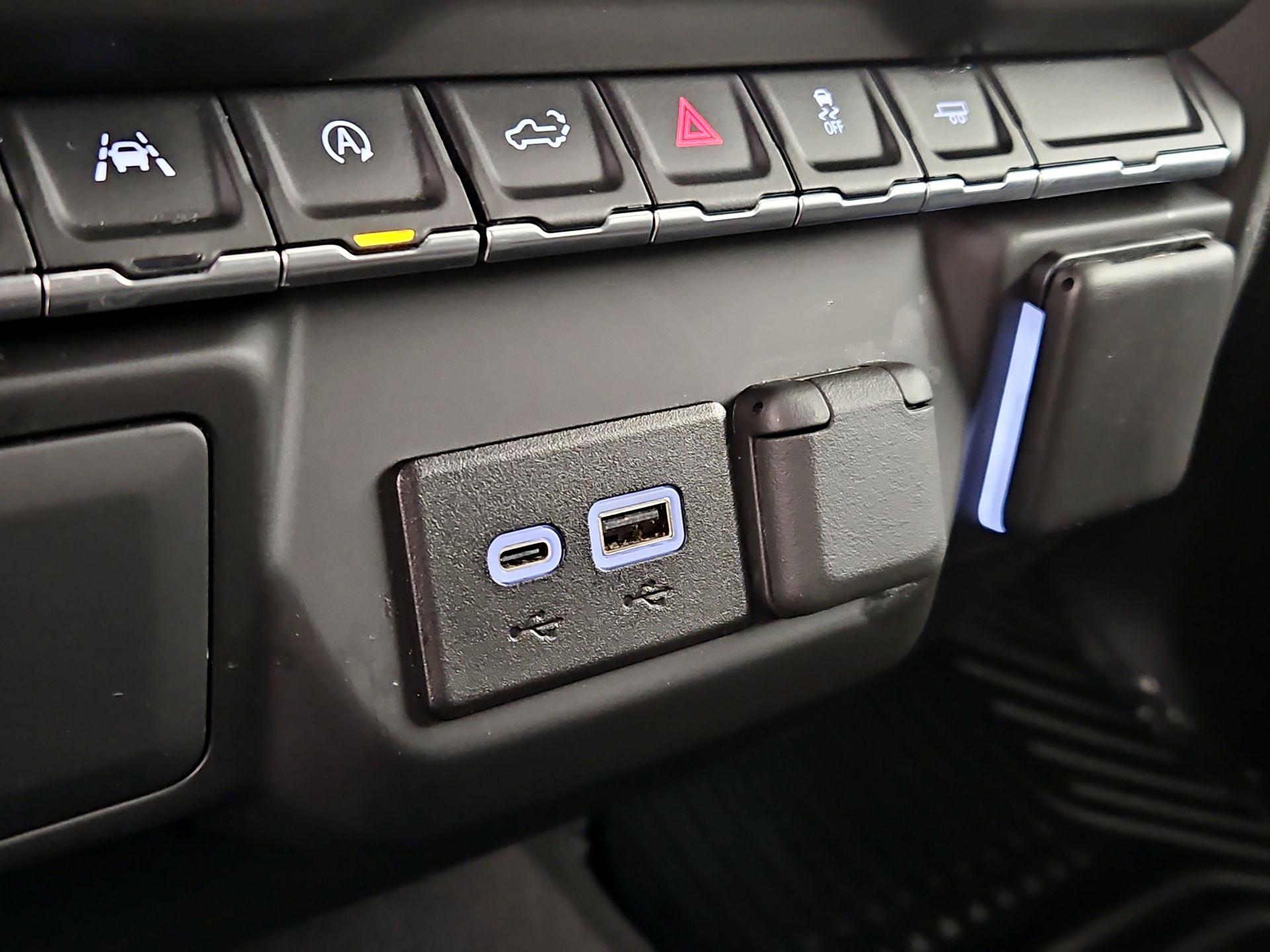 Thumbnail: 2024 Chevrolet Silverado 1500 - 18