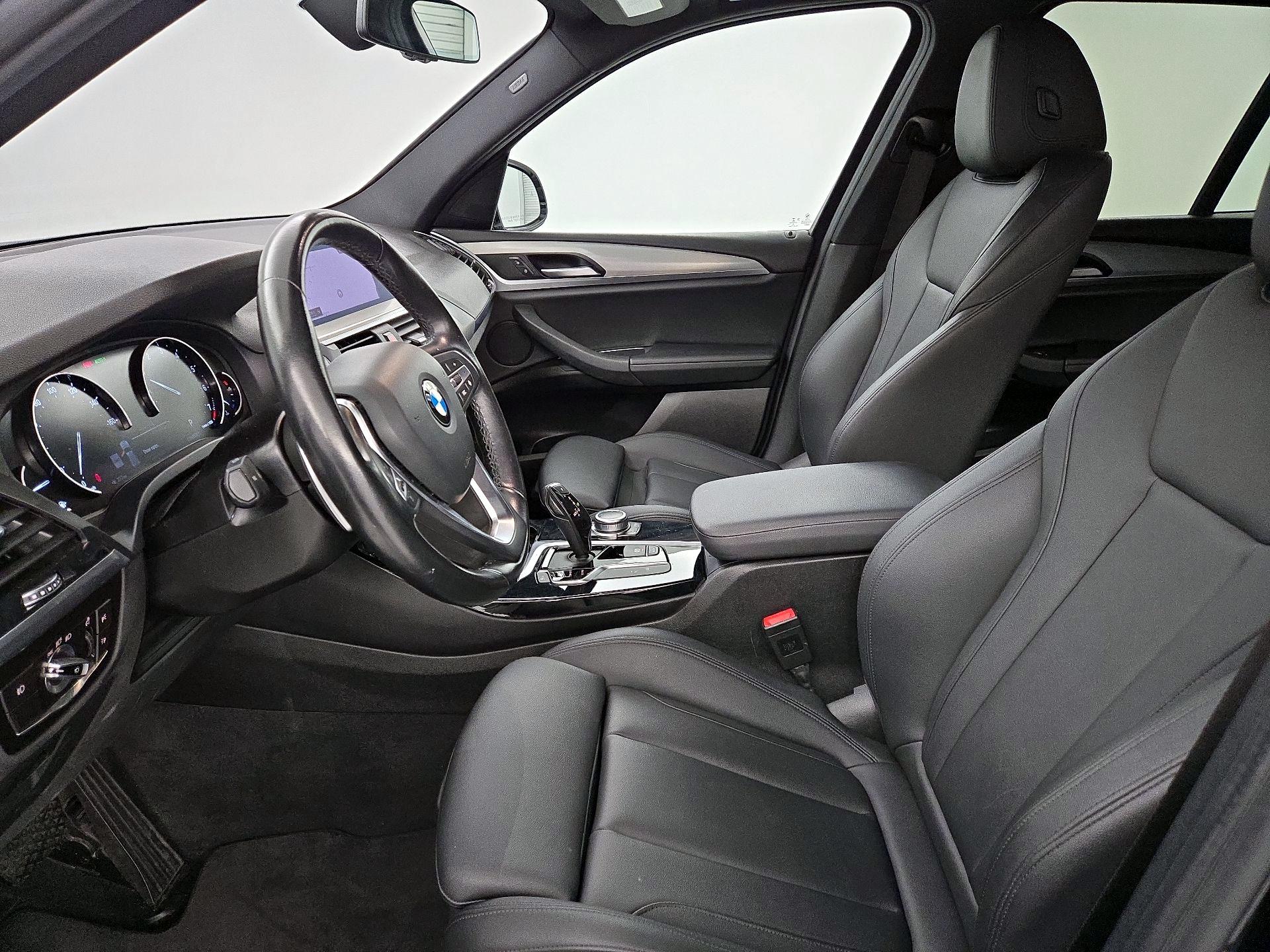 Thumbnail: 2021 BMW X3 - 11