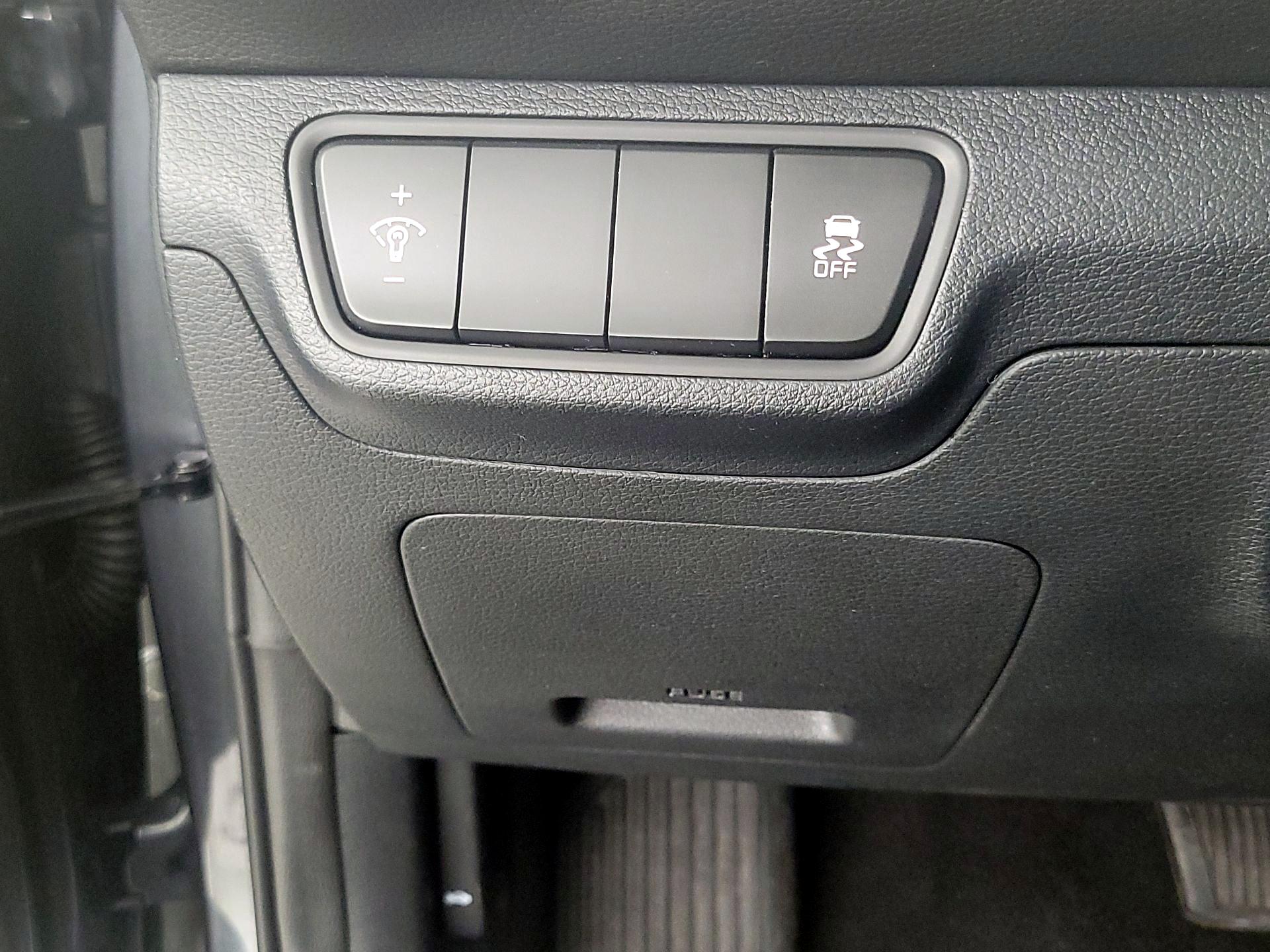 Thumbnail: 2024 Kia Forte - 13