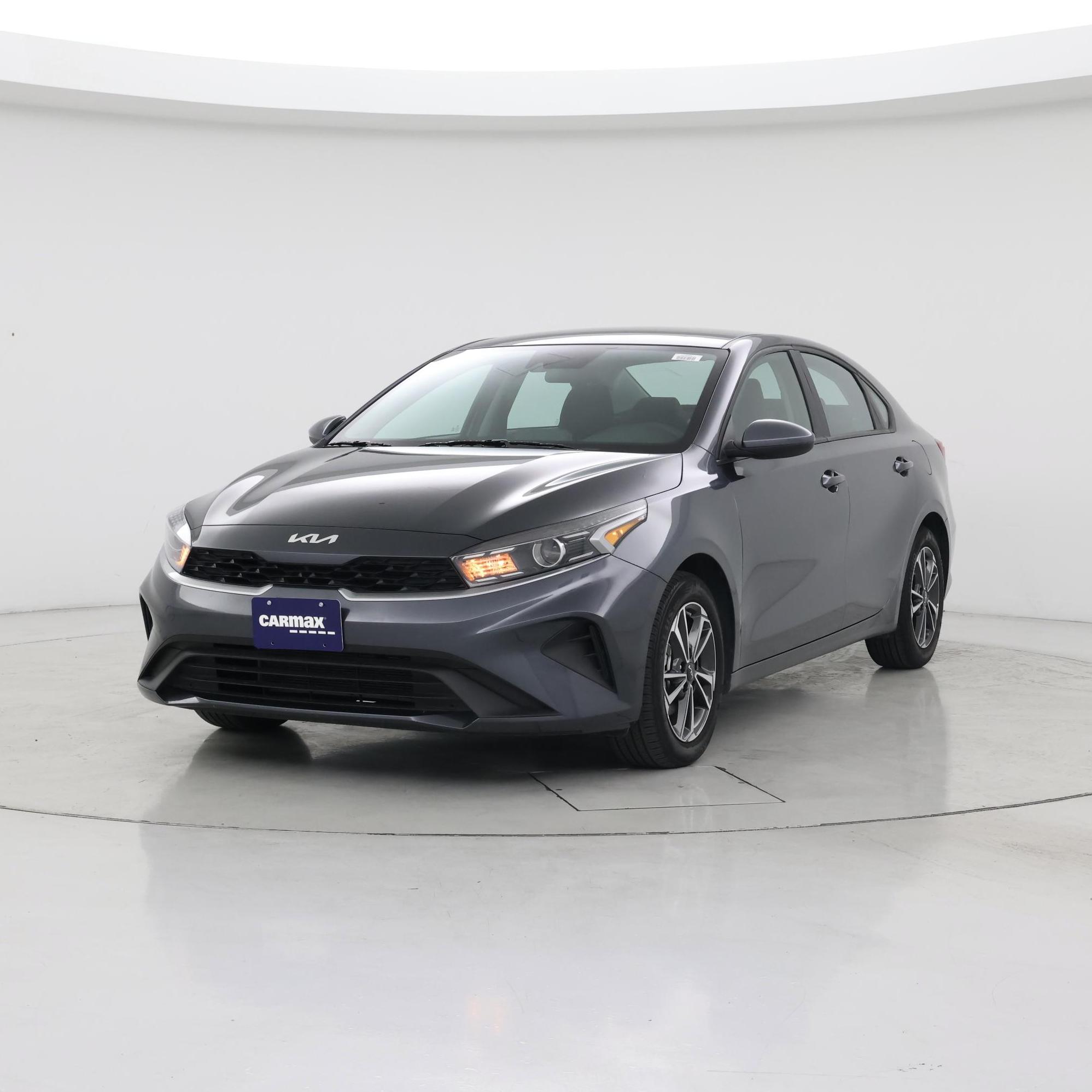 Thumbnail: 2024 Kia Forte - 4