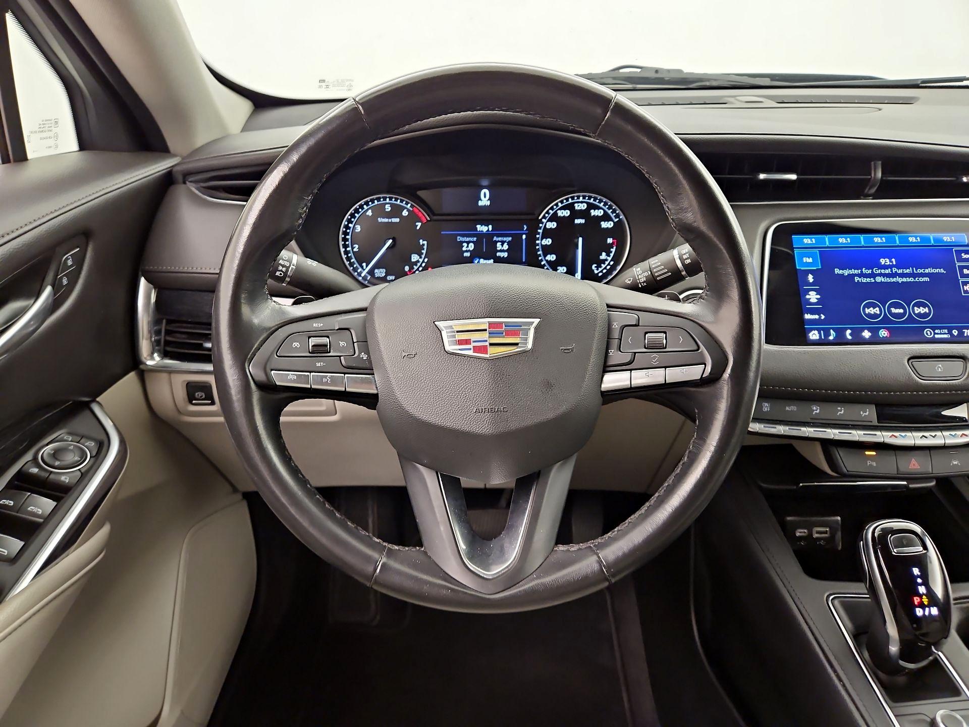 Thumbnail: 2023 Cadillac XT4 - 10