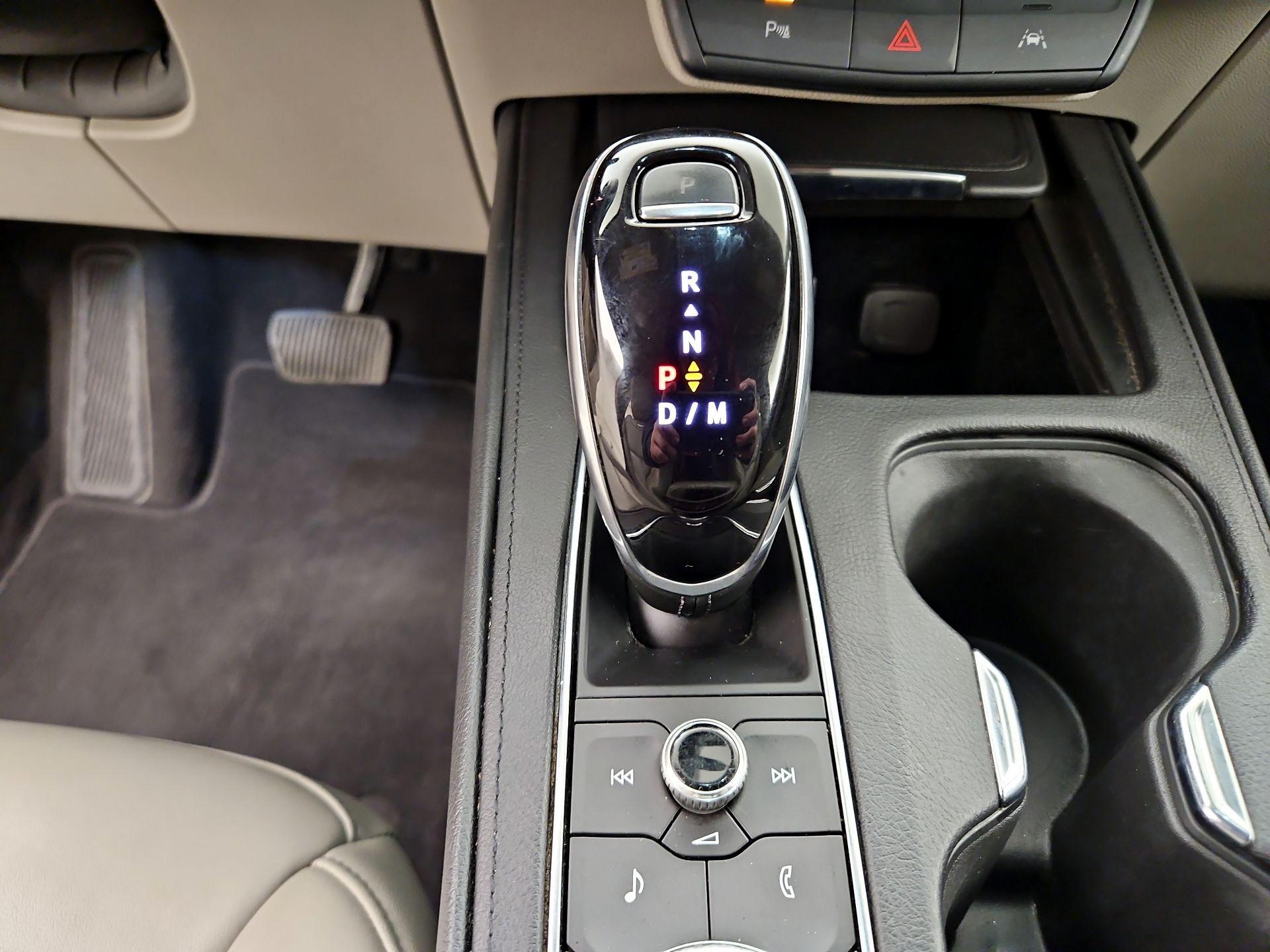 Thumbnail: 2023 Cadillac XT4 - 17