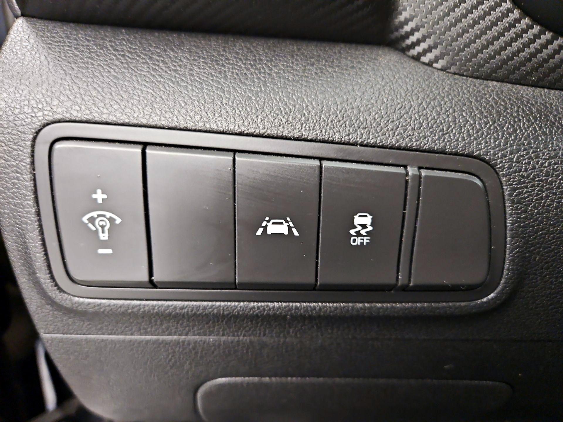 Thumbnail: 2020 Hyundai Tucson - 13