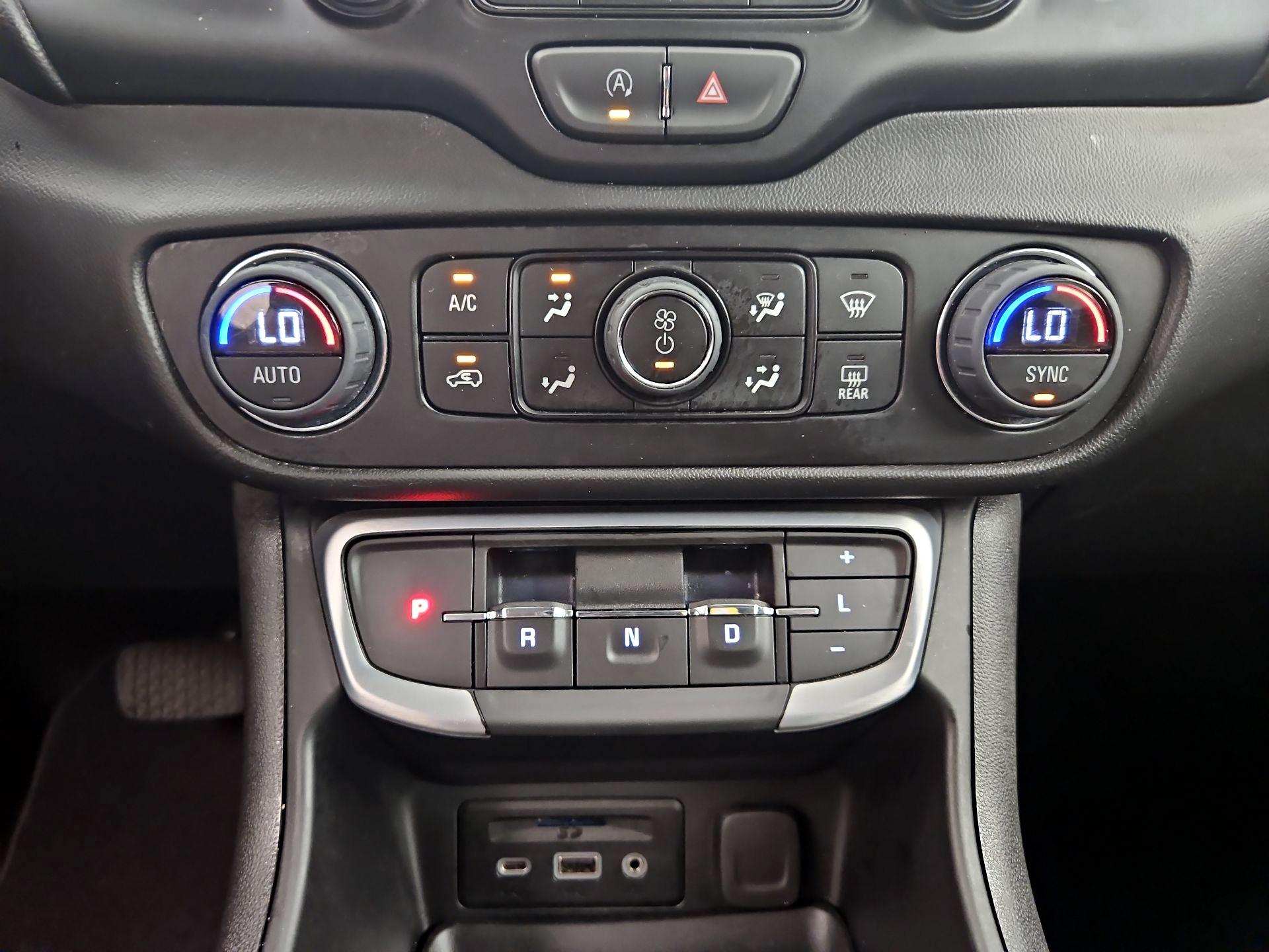 Thumbnail: 2024 GMC Terrain - 17