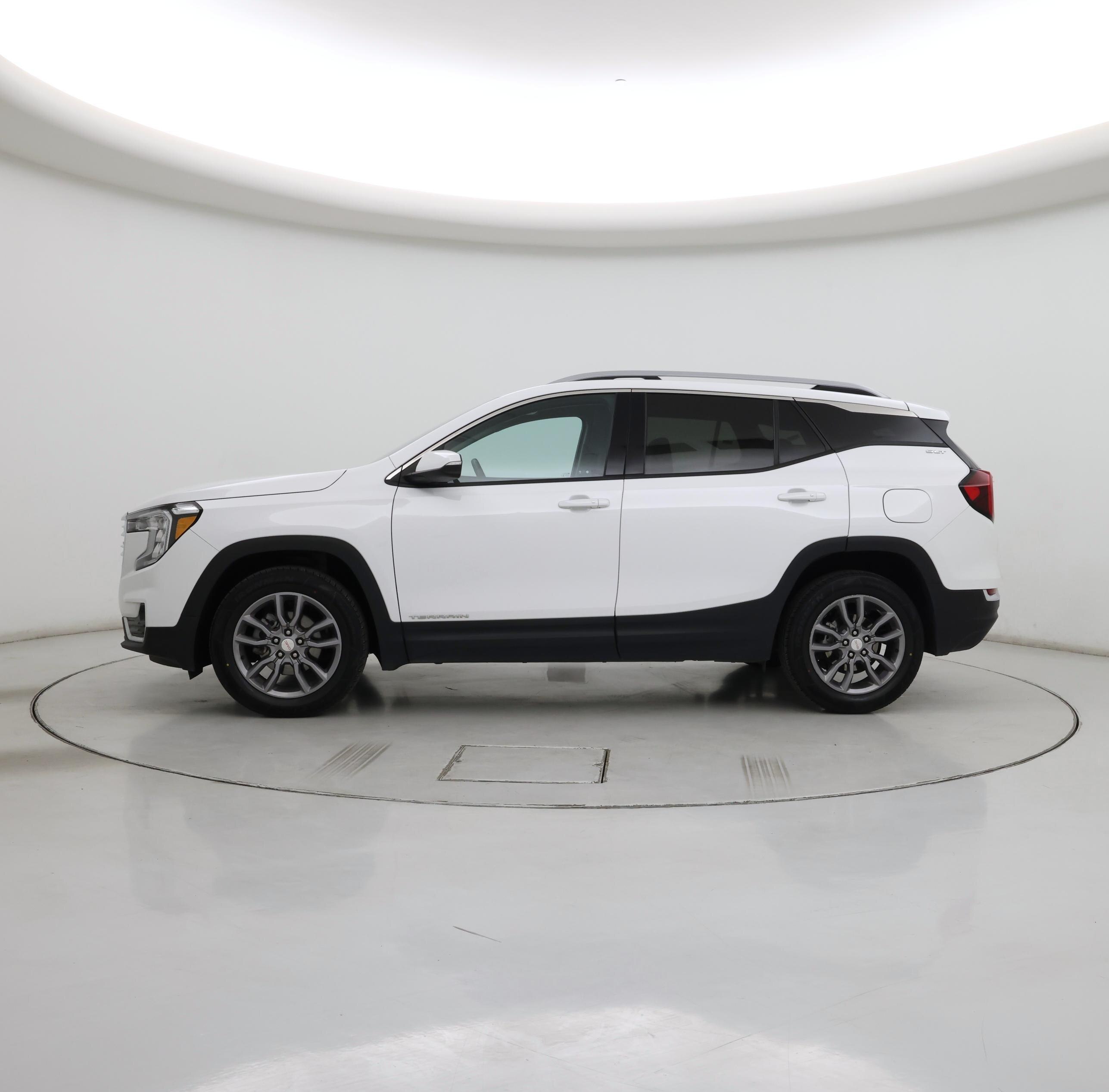 Thumbnail: 2024 GMC Terrain - 3