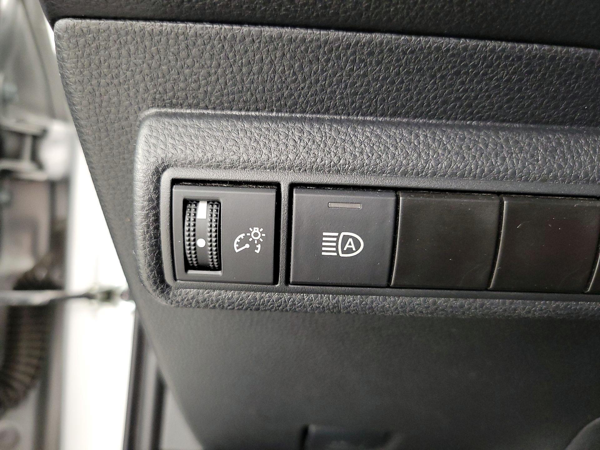 Thumbnail: 2024 Toyota Corolla - 13