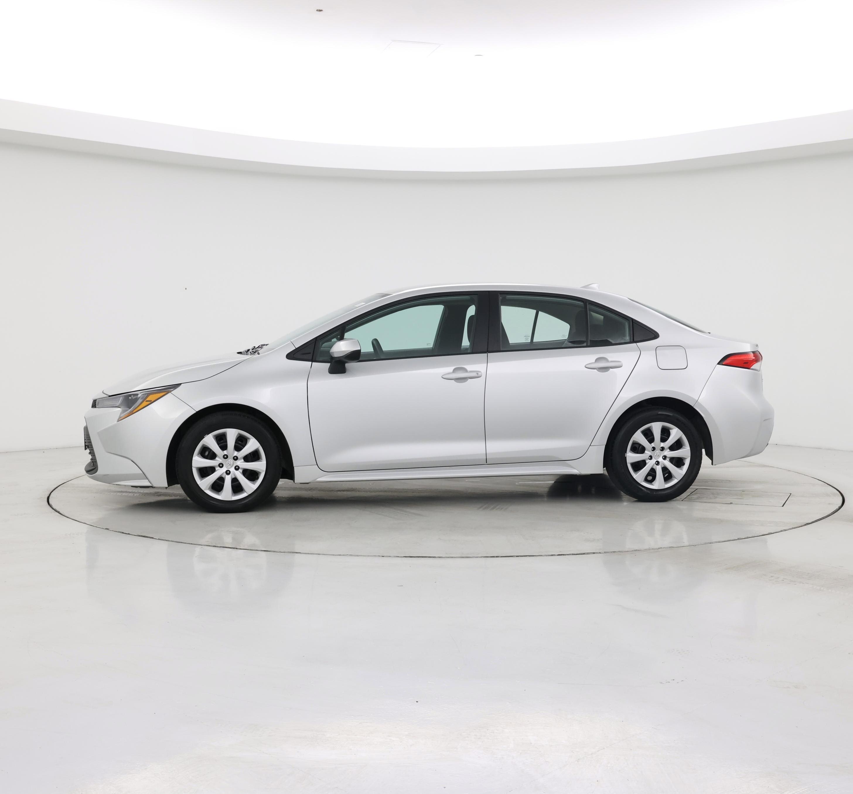 Thumbnail: 2024 Toyota Corolla - 3