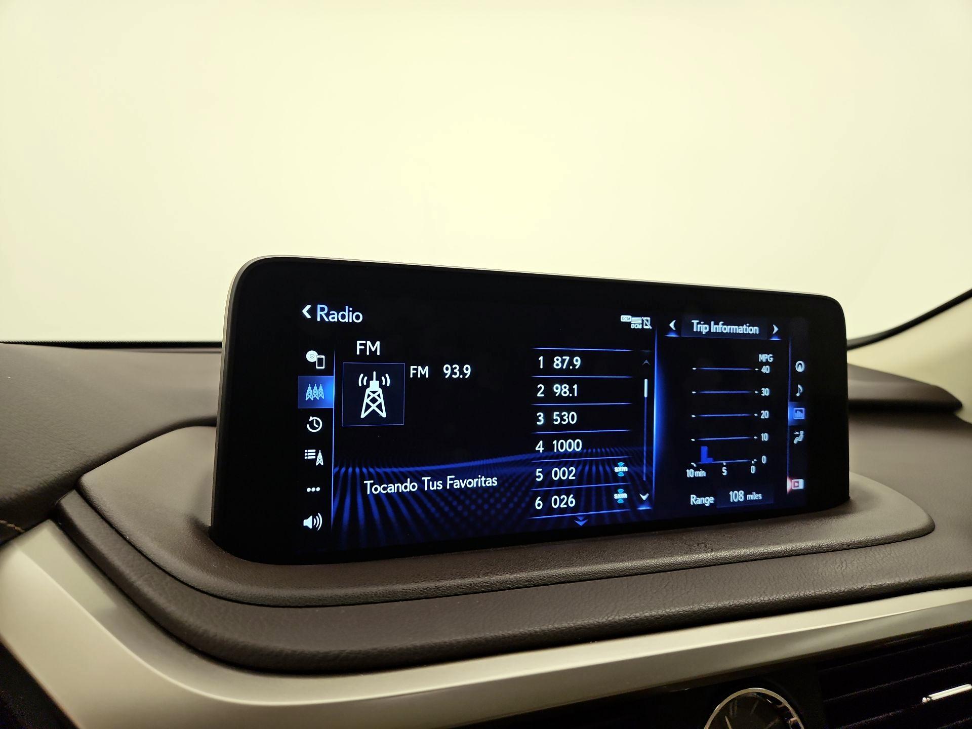 Thumbnail: 2020 Lexus RX - 16