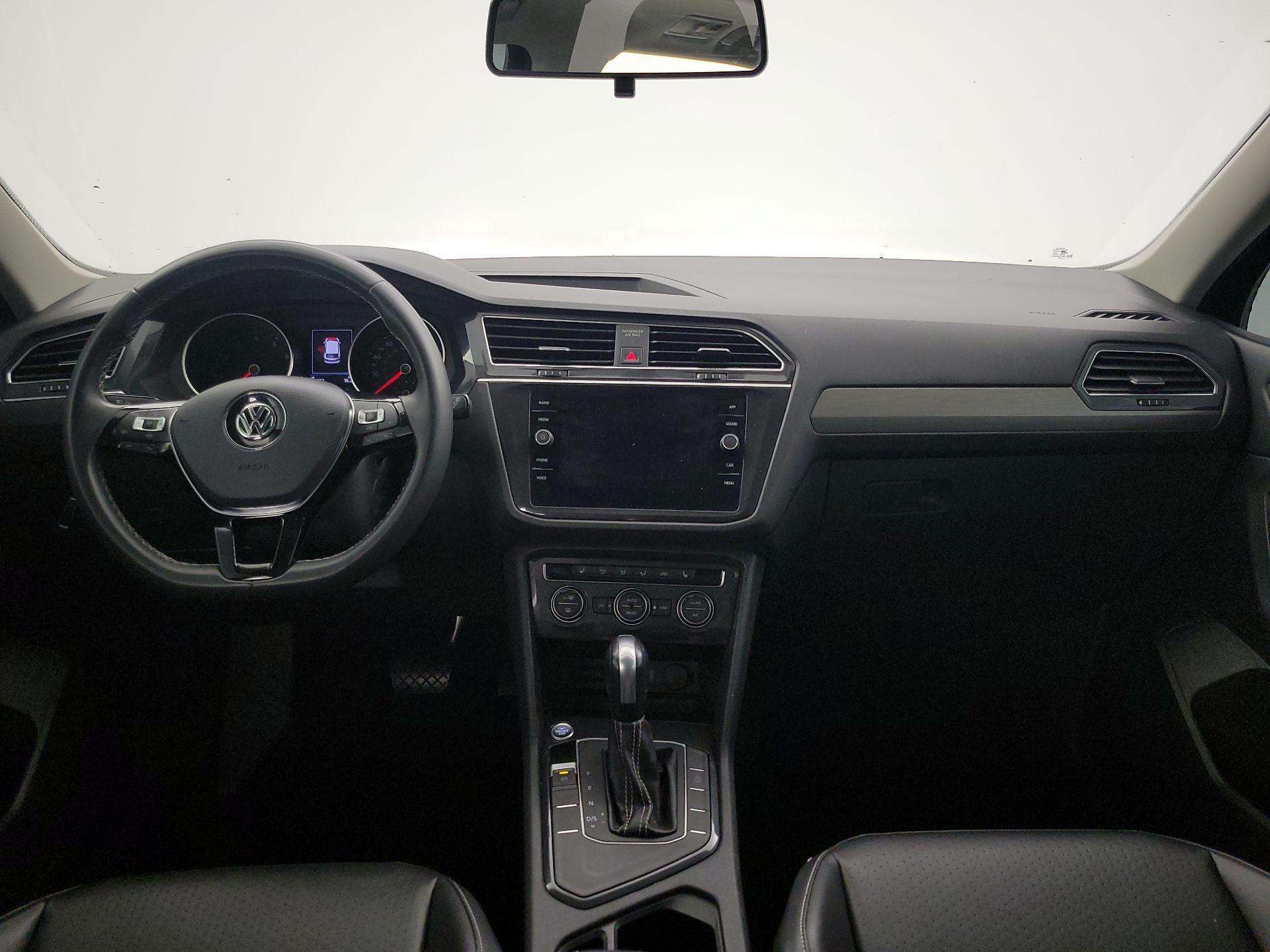 Thumbnail: 2021 Volkswagen Tiguan - 9