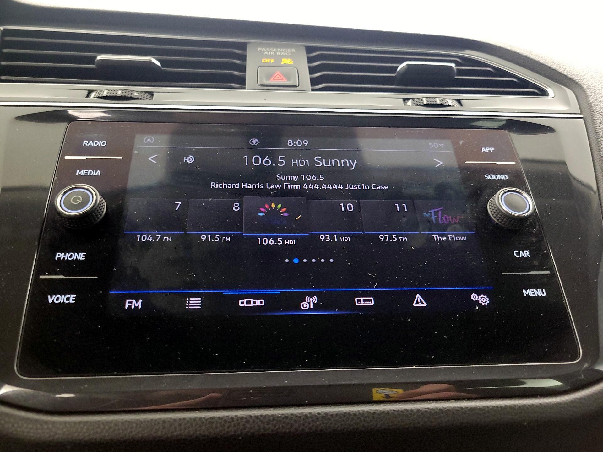 Thumbnail: 2021 Volkswagen Tiguan - 15