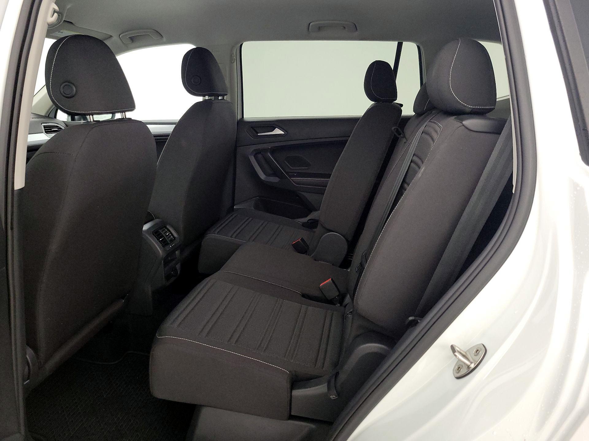 Thumbnail: 2022 Volkswagen Tiguan - 19