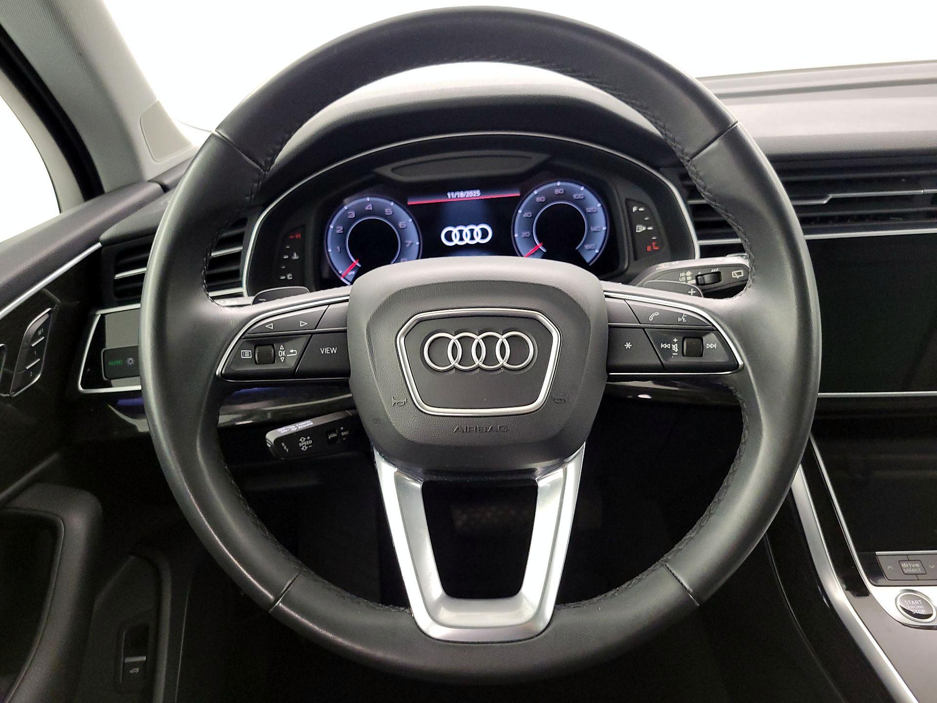 Thumbnail: 2022 Audi Q7 - 10
