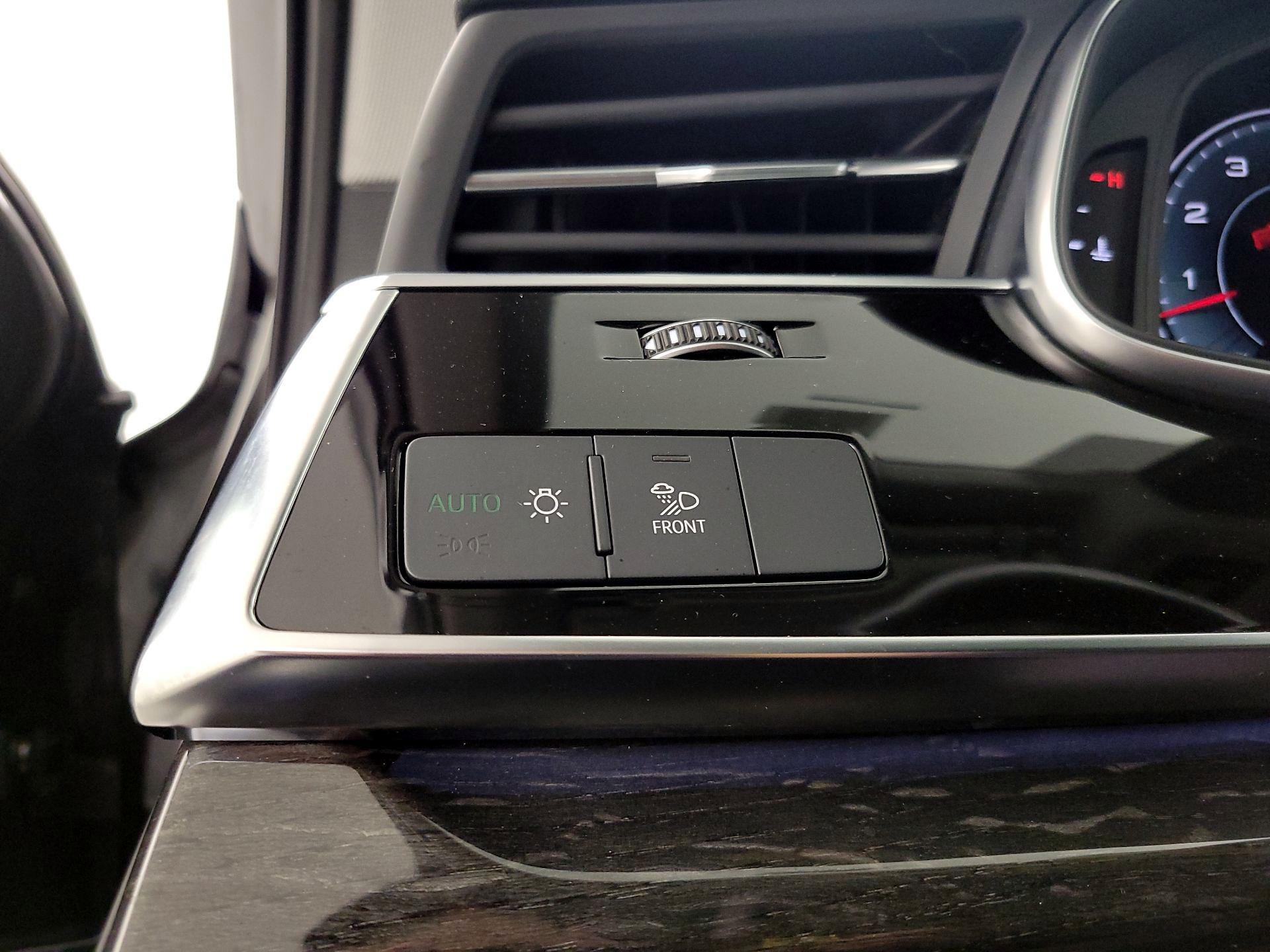 Thumbnail: 2022 Audi Q7 - 13