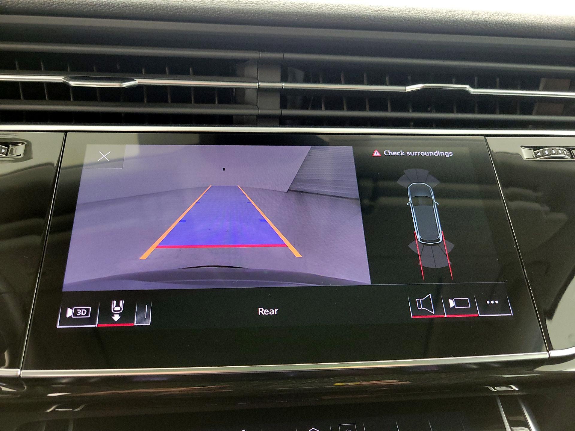 Thumbnail: 2022 Audi Q7 - 15