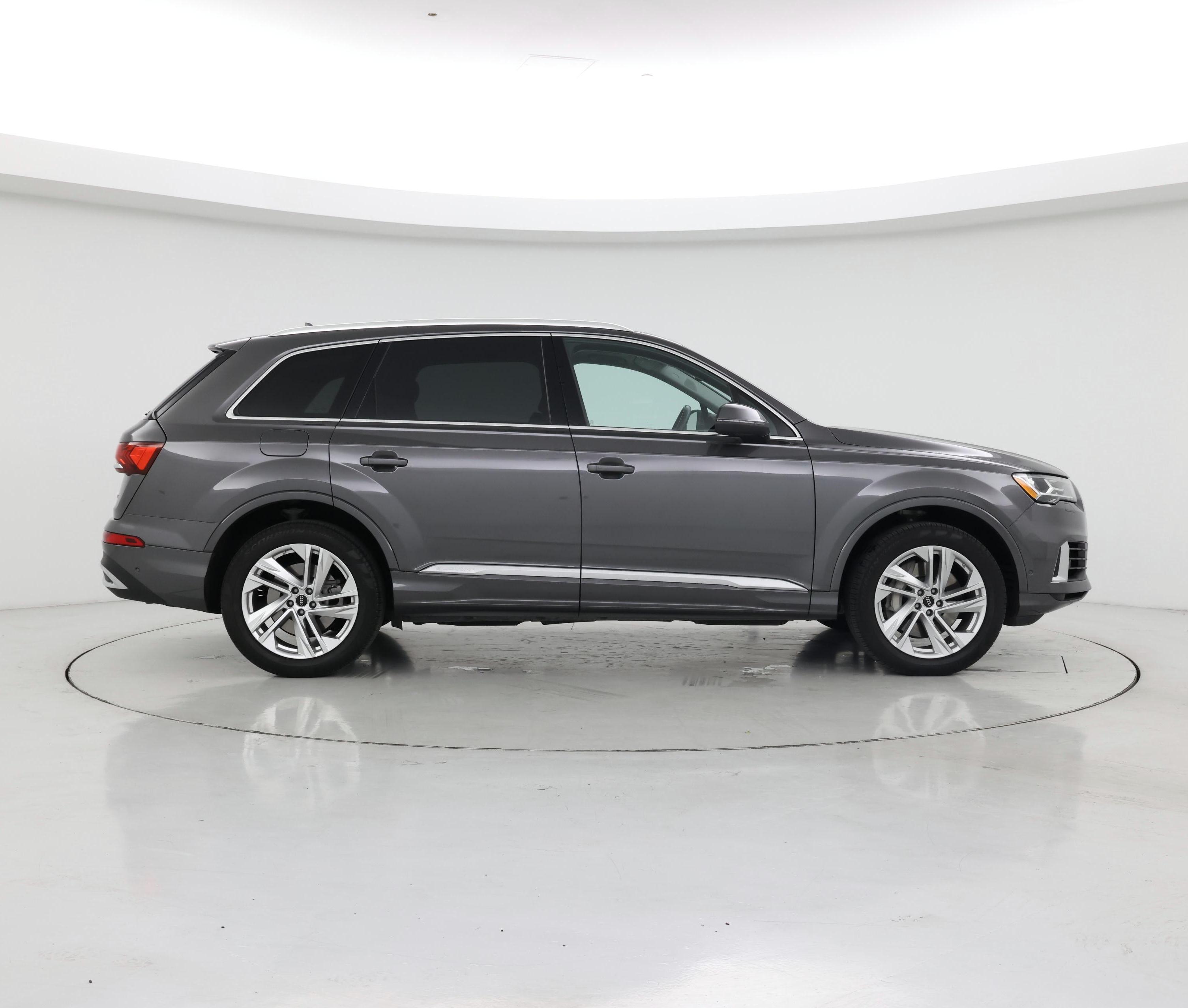 Thumbnail: 2022 Audi Q7 - 7