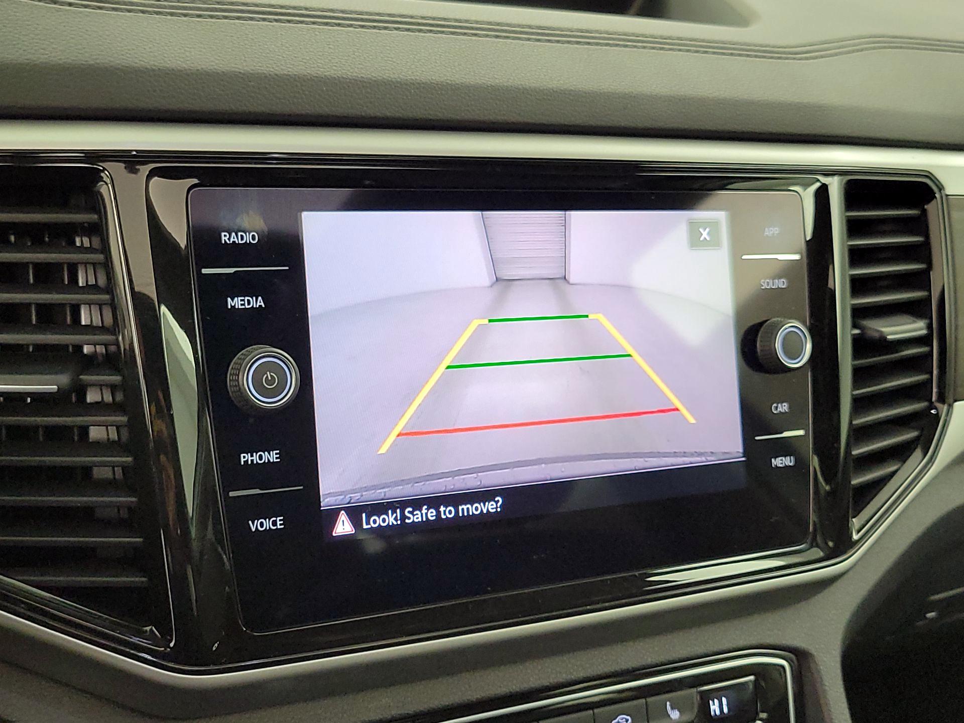 Thumbnail: 2022 Volkswagen Atlas - 14