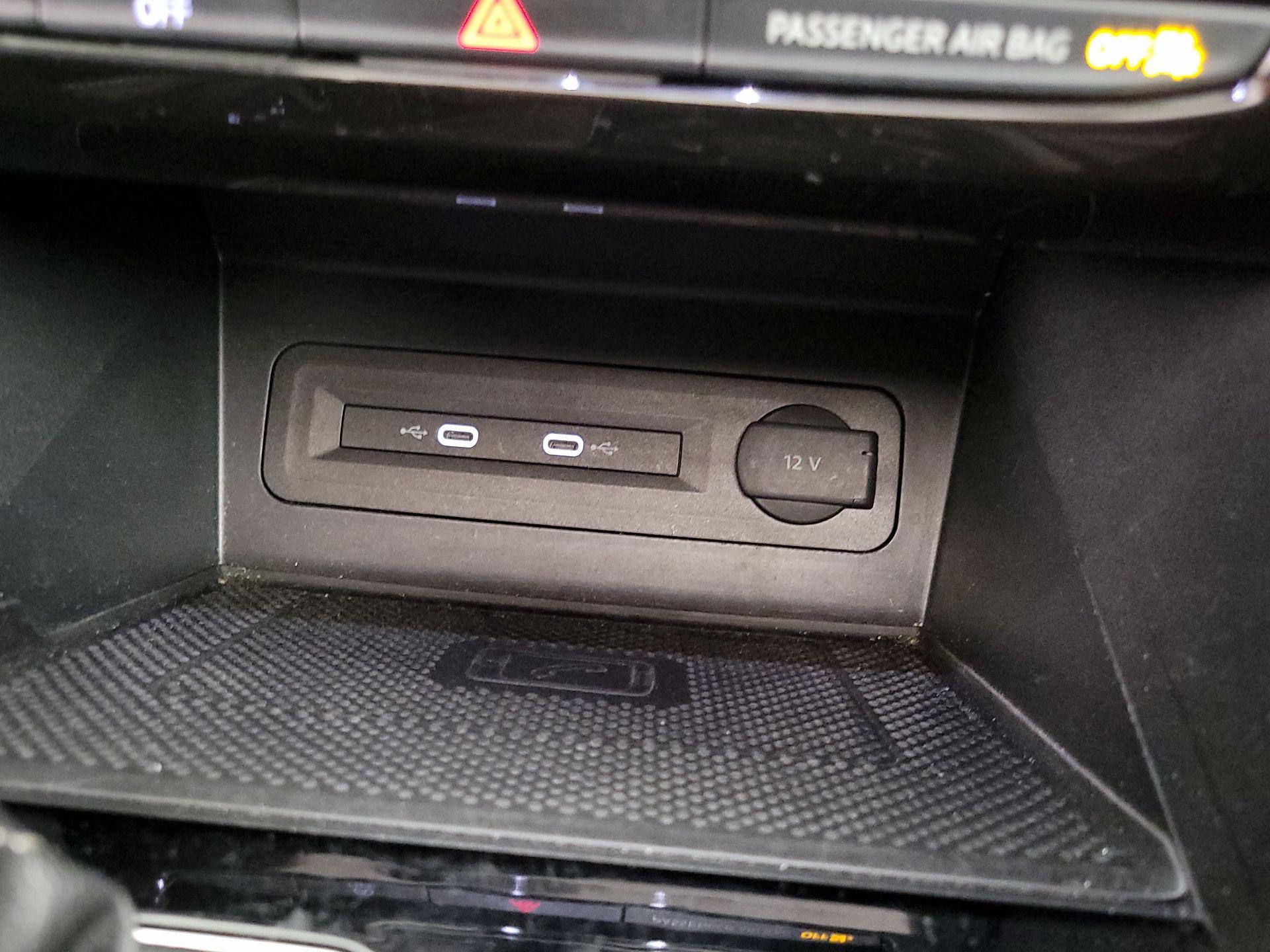 Thumbnail: 2022 Volkswagen Atlas - 18