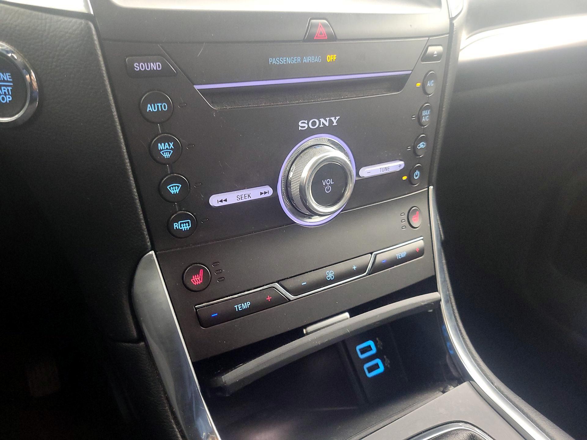 Thumbnail: 2018 Ford Edge - 16