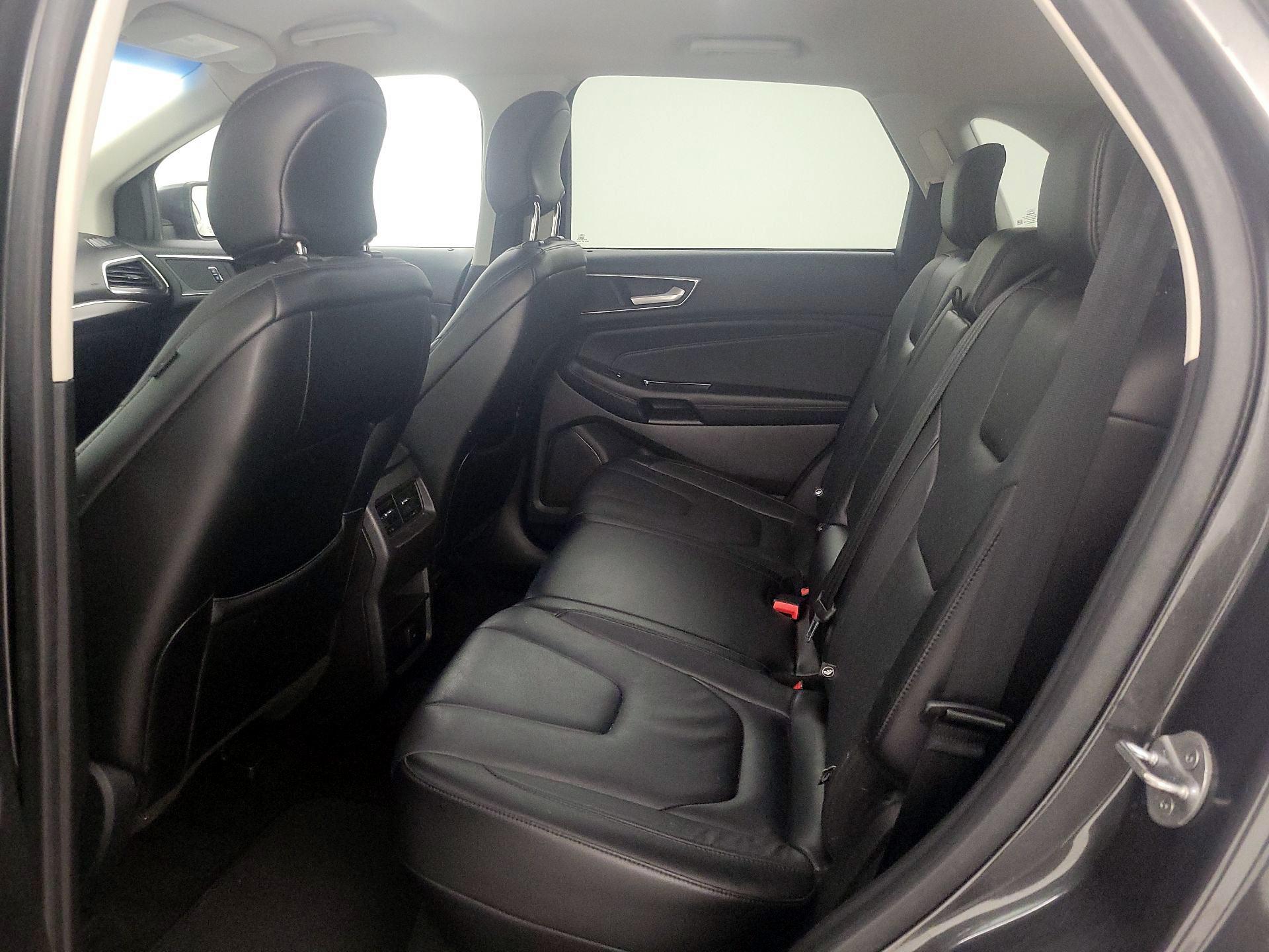 Thumbnail: 2018 Ford Edge - 19