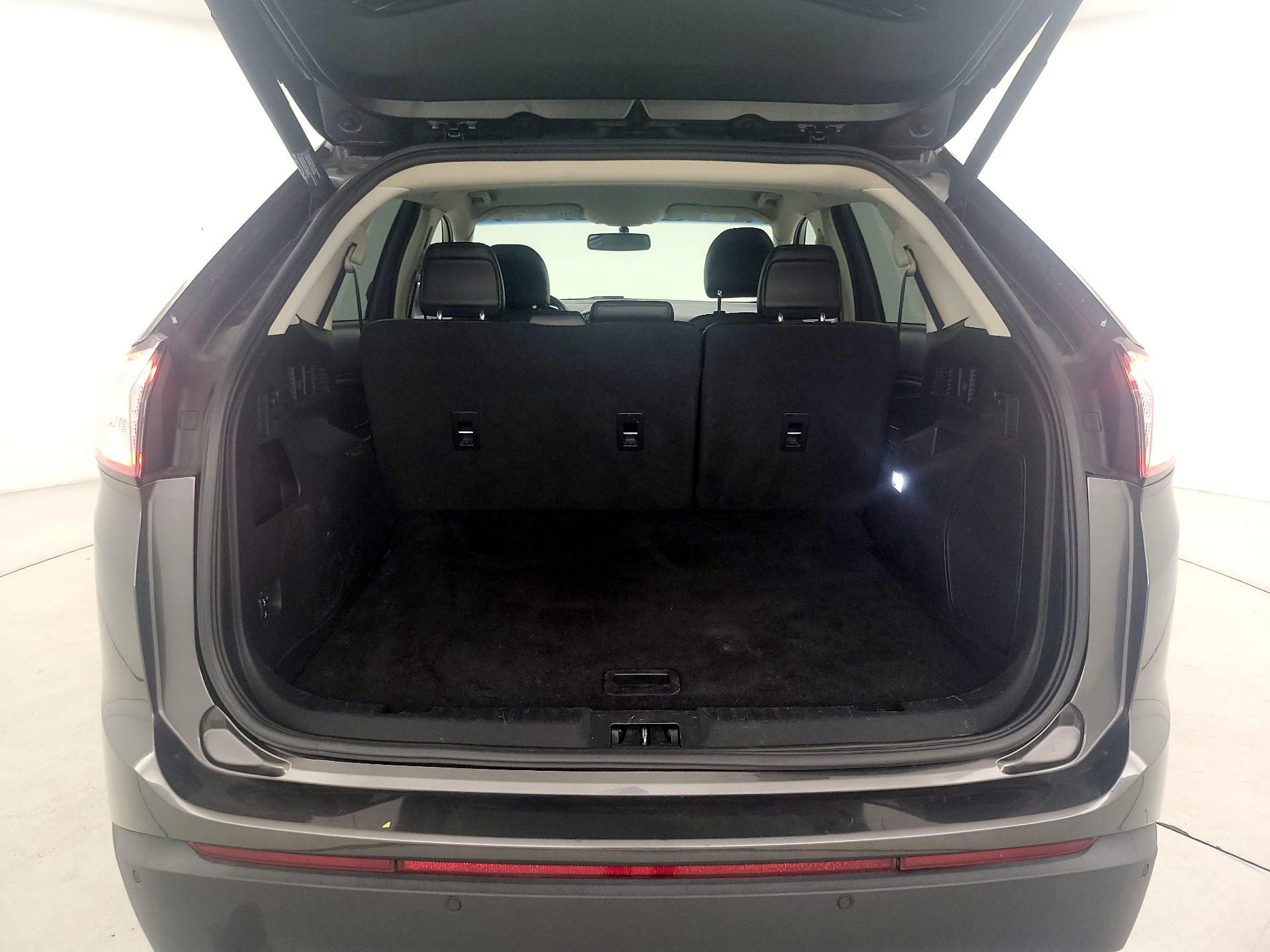 Thumbnail: 2018 Ford Edge - 20