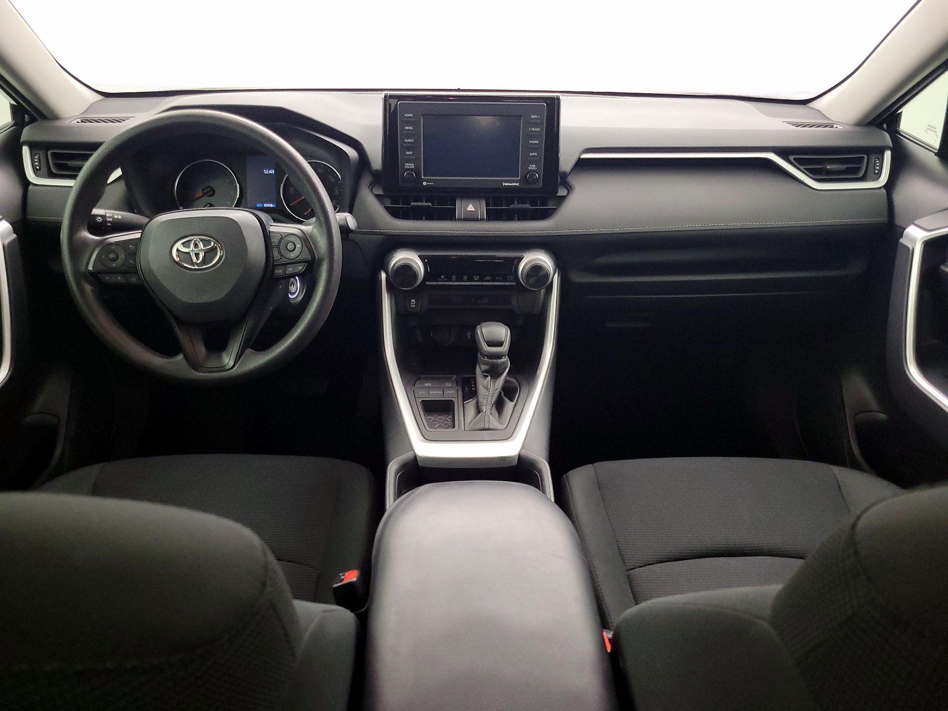 Thumbnail: 2020 Toyota RAV4 - 9