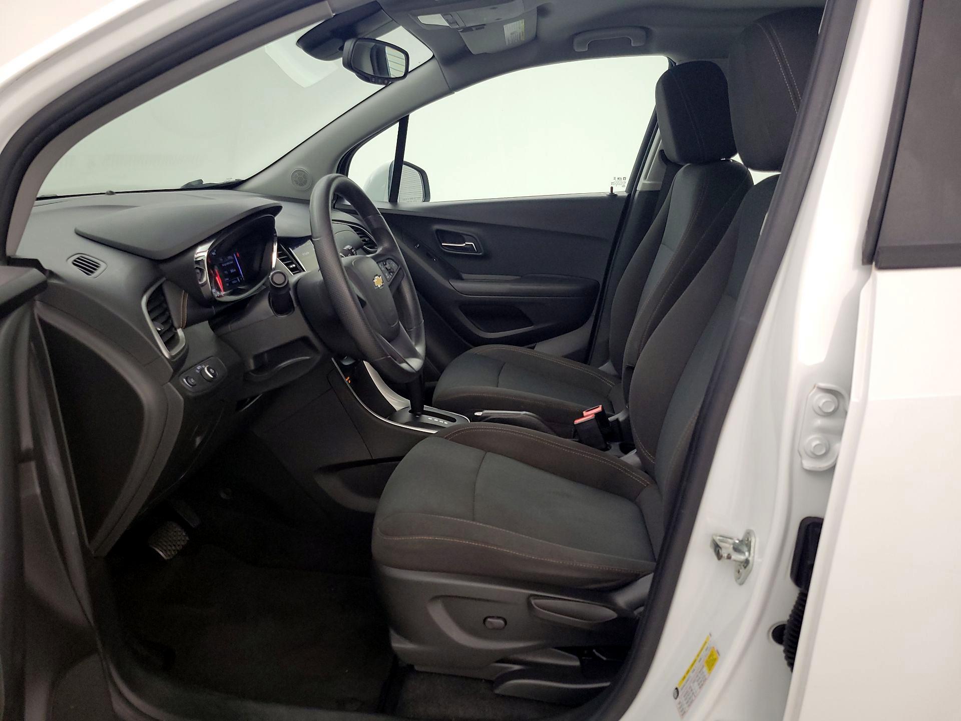 Thumbnail: 2018 Chevrolet Trax - 11