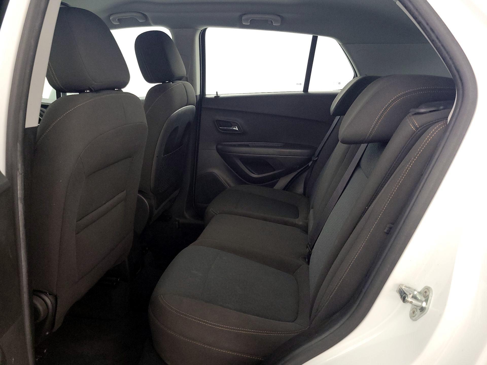 Thumbnail: 2018 Chevrolet Trax - 19