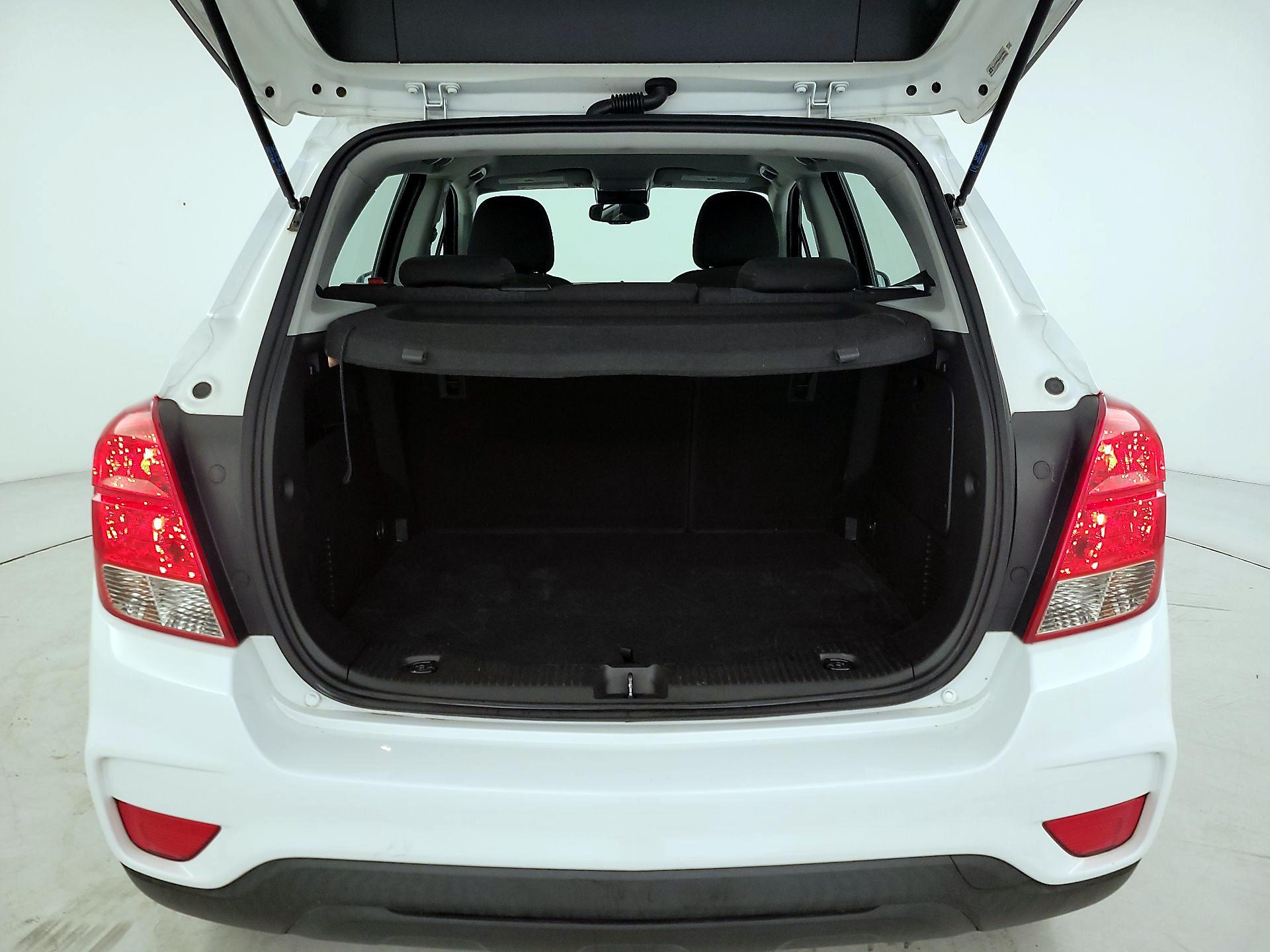 Thumbnail: 2018 Chevrolet Trax - 20