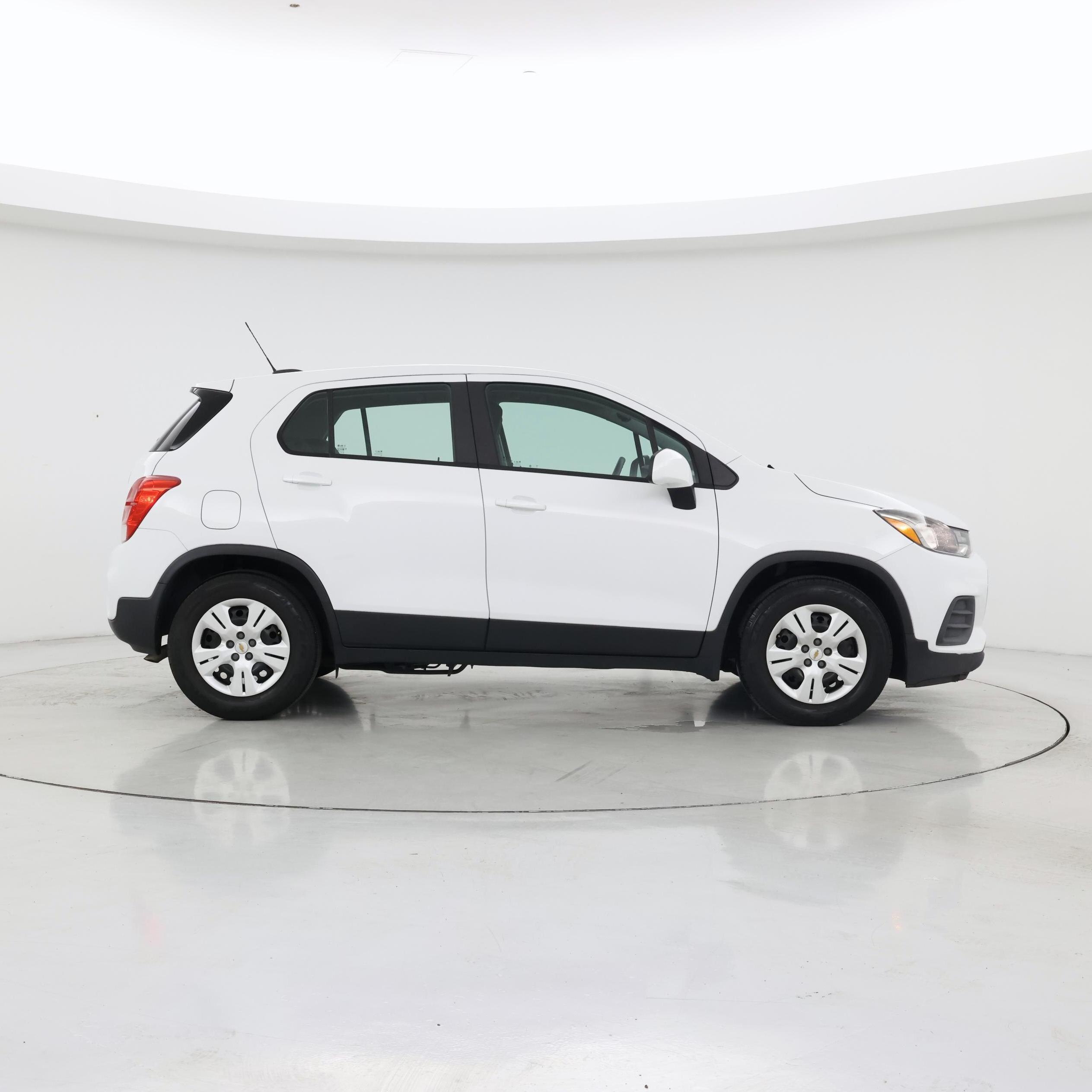 Thumbnail: 2018 Chevrolet Trax - 7