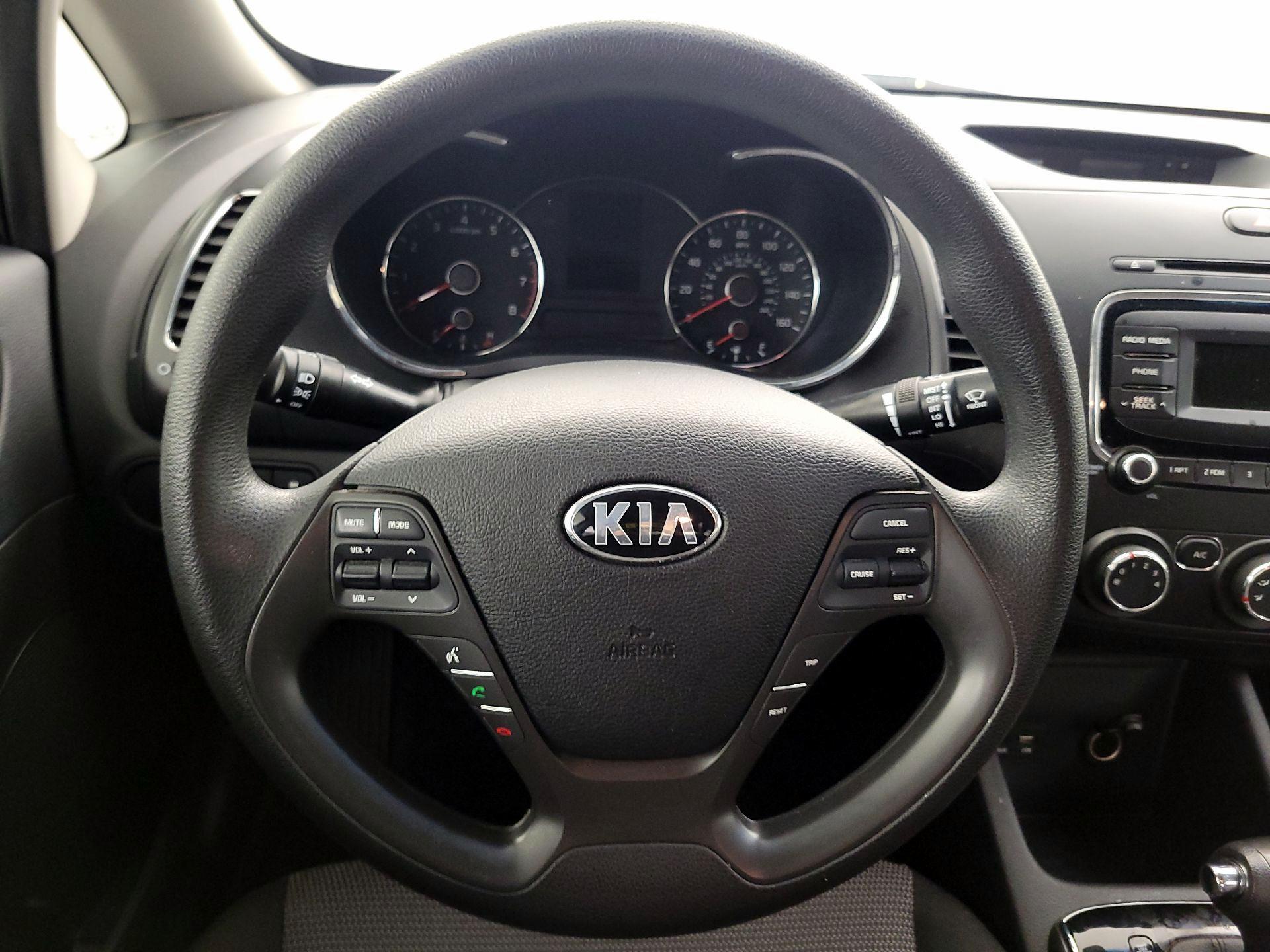 Thumbnail: 2018 Kia Forte - 10