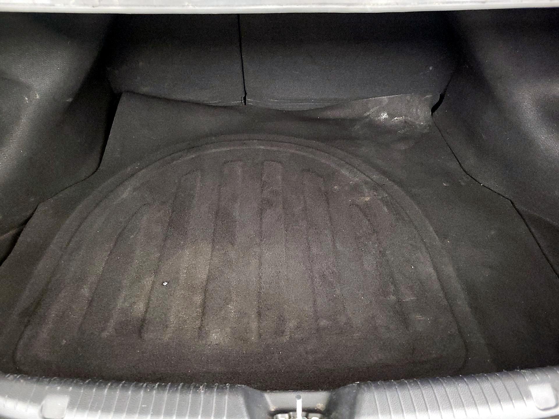 Thumbnail: 2018 Kia Forte - 19