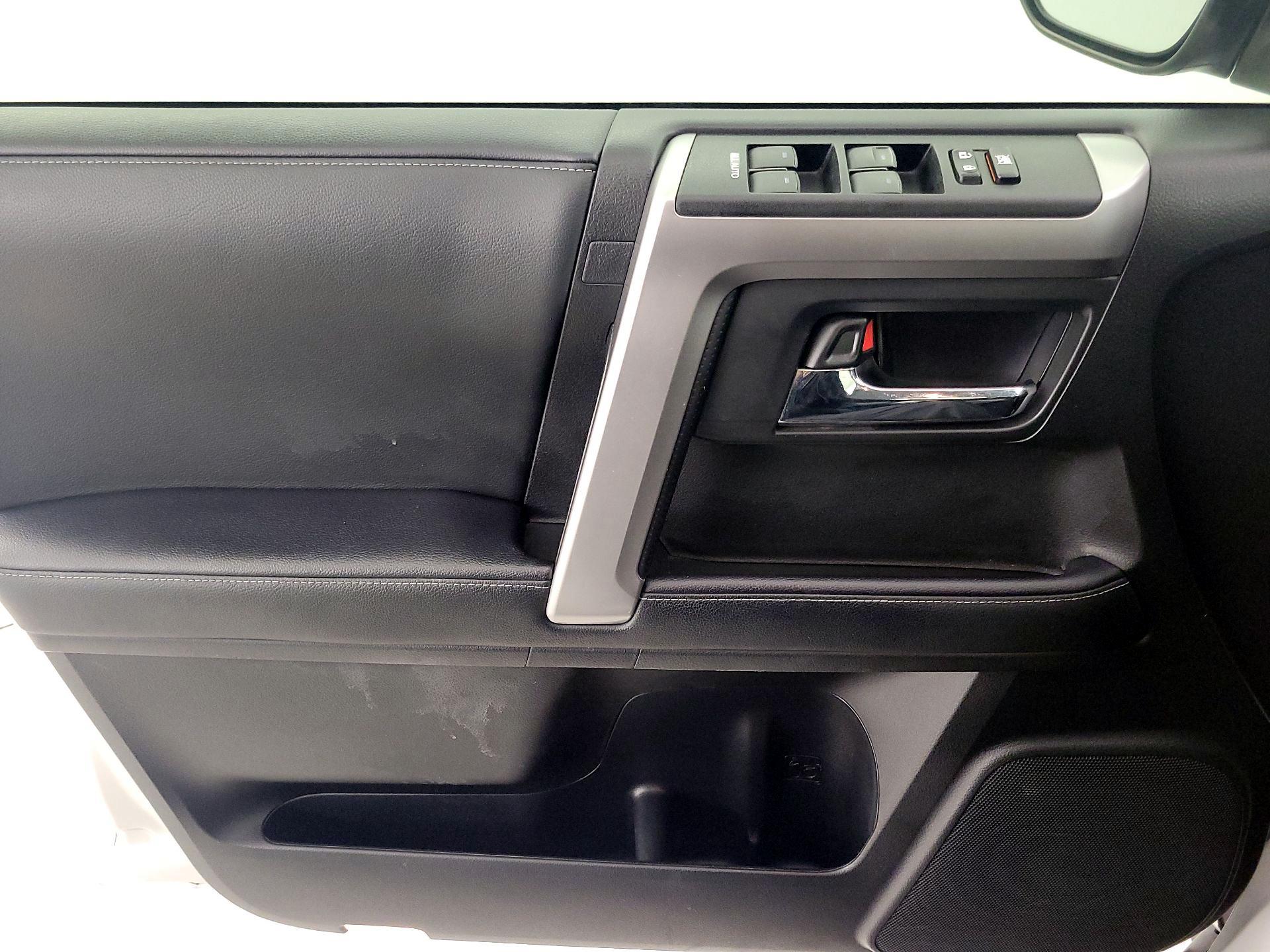 Thumbnail: 2021 Toyota 4Runner - 12