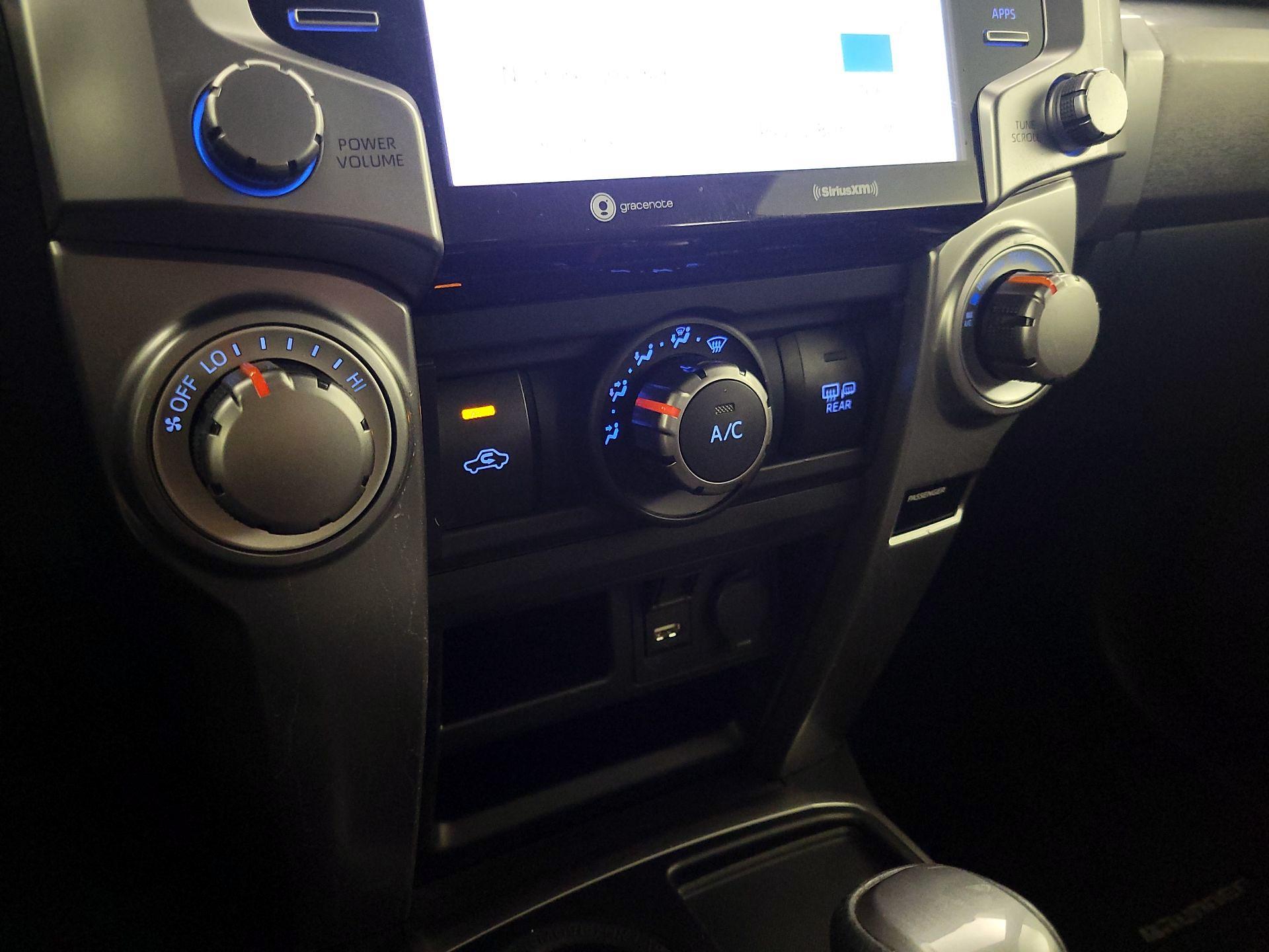 Thumbnail: 2021 Toyota 4Runner - 16