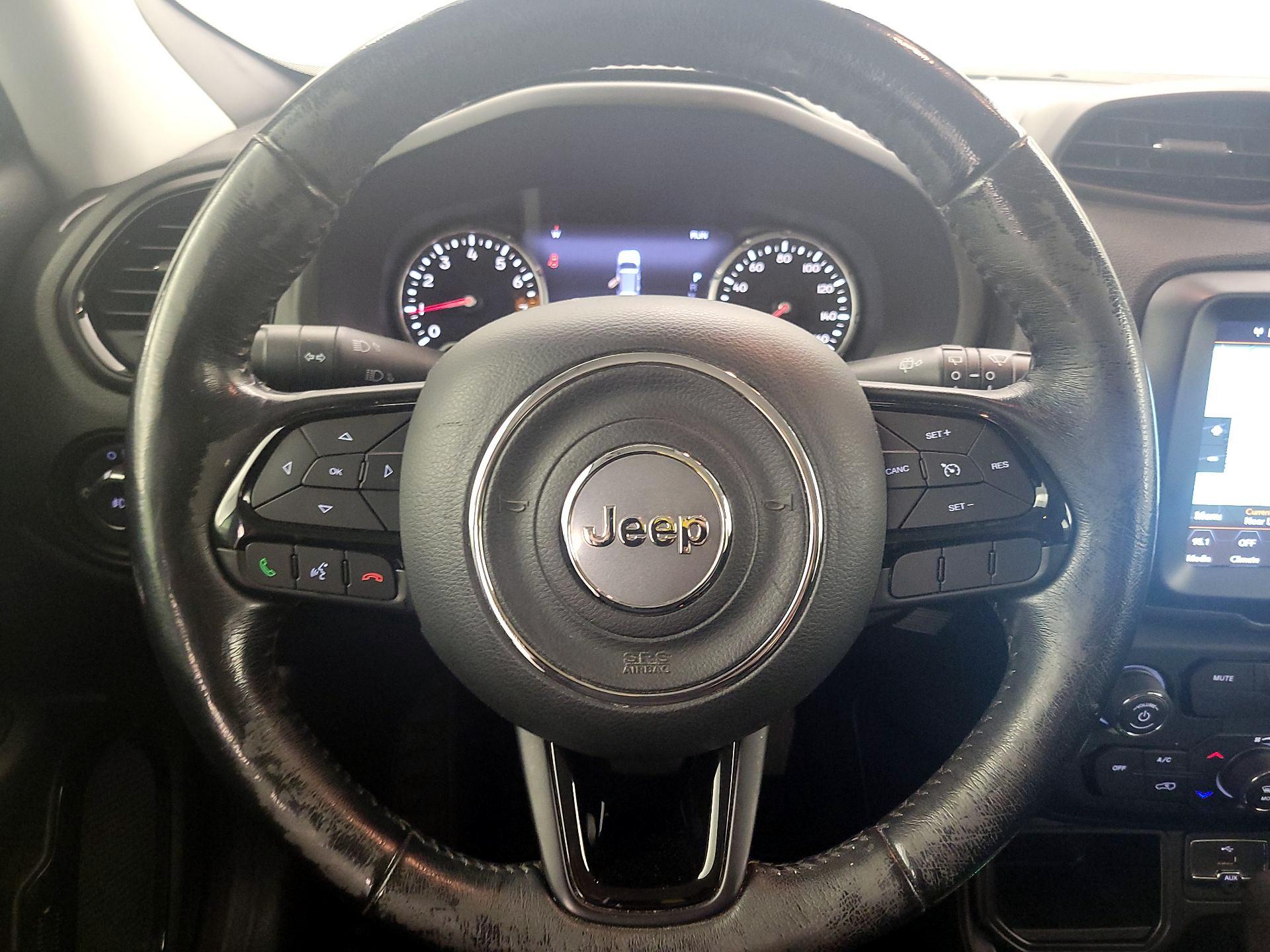 Thumbnail: 2018 Jeep Renegade - 10