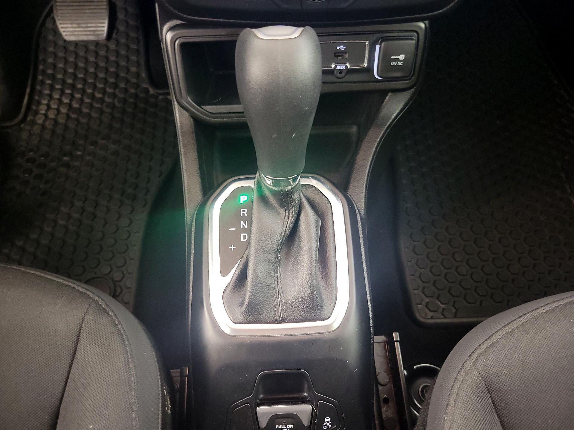 Thumbnail: 2018 Jeep Renegade - 18