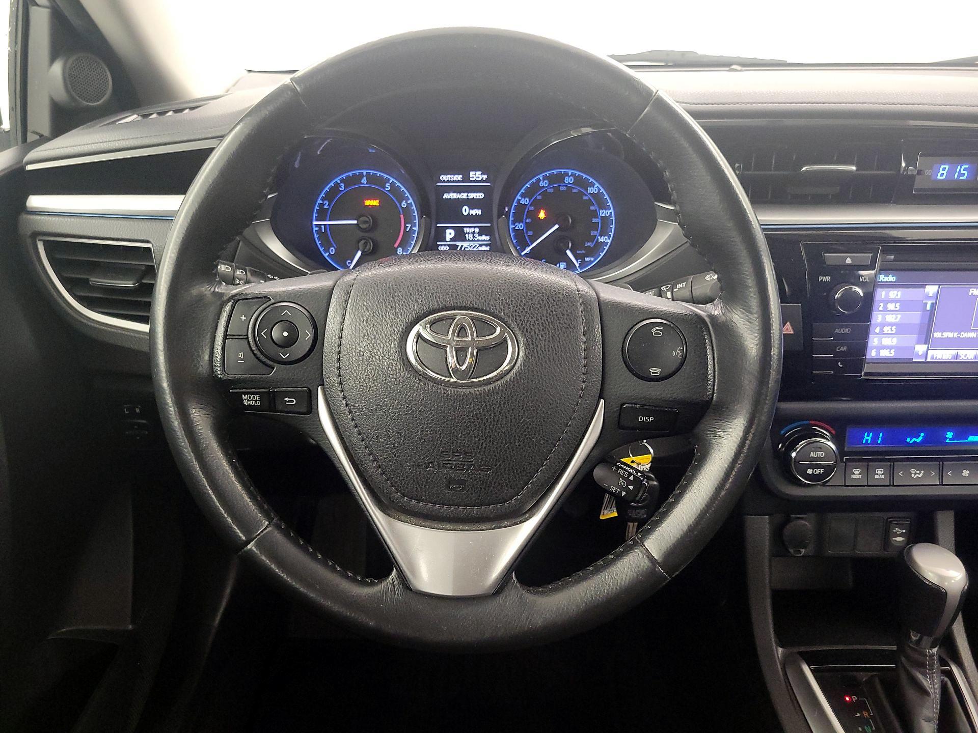 Thumbnail: 2015 Toyota Corolla - 10