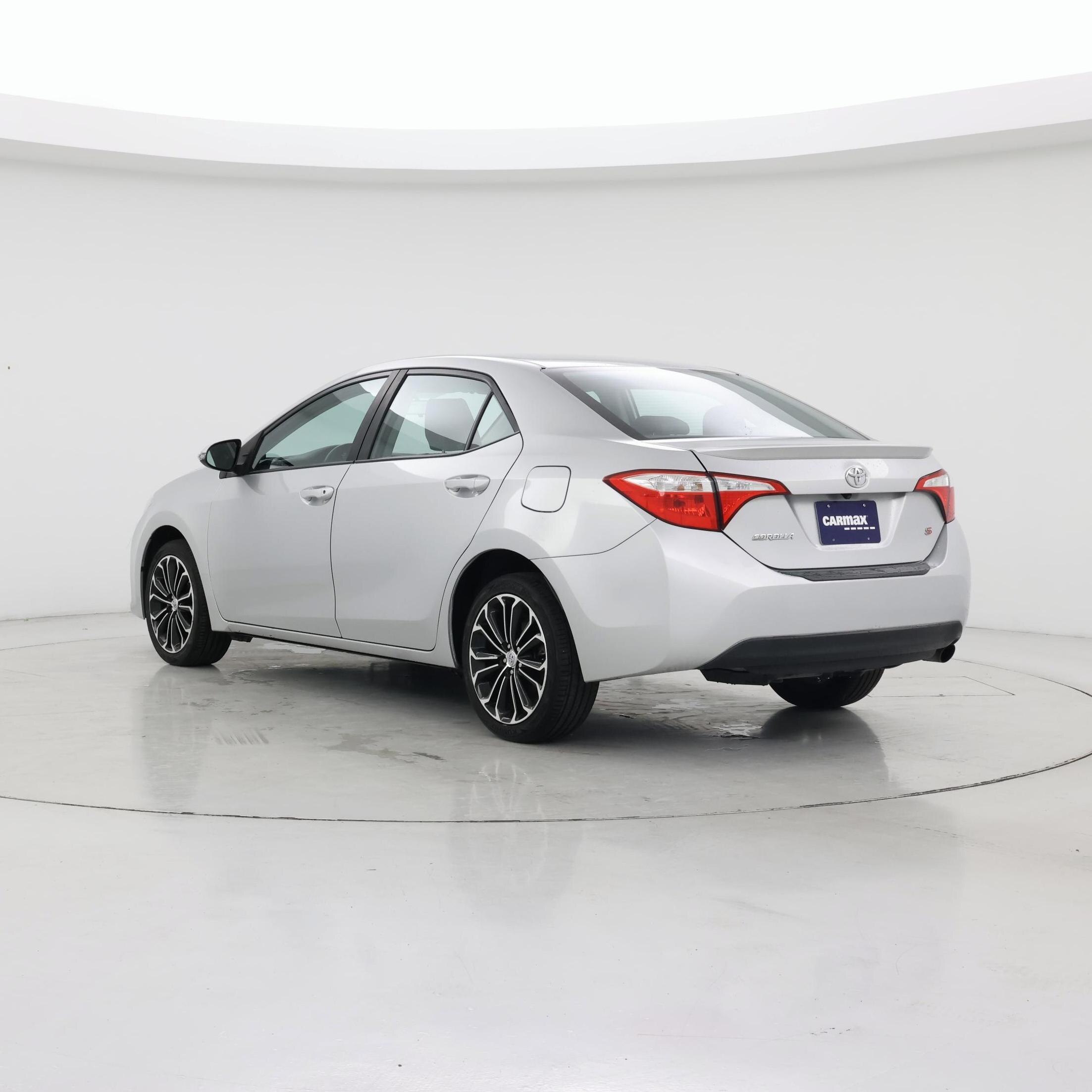 Thumbnail: 2015 Toyota Corolla - 2