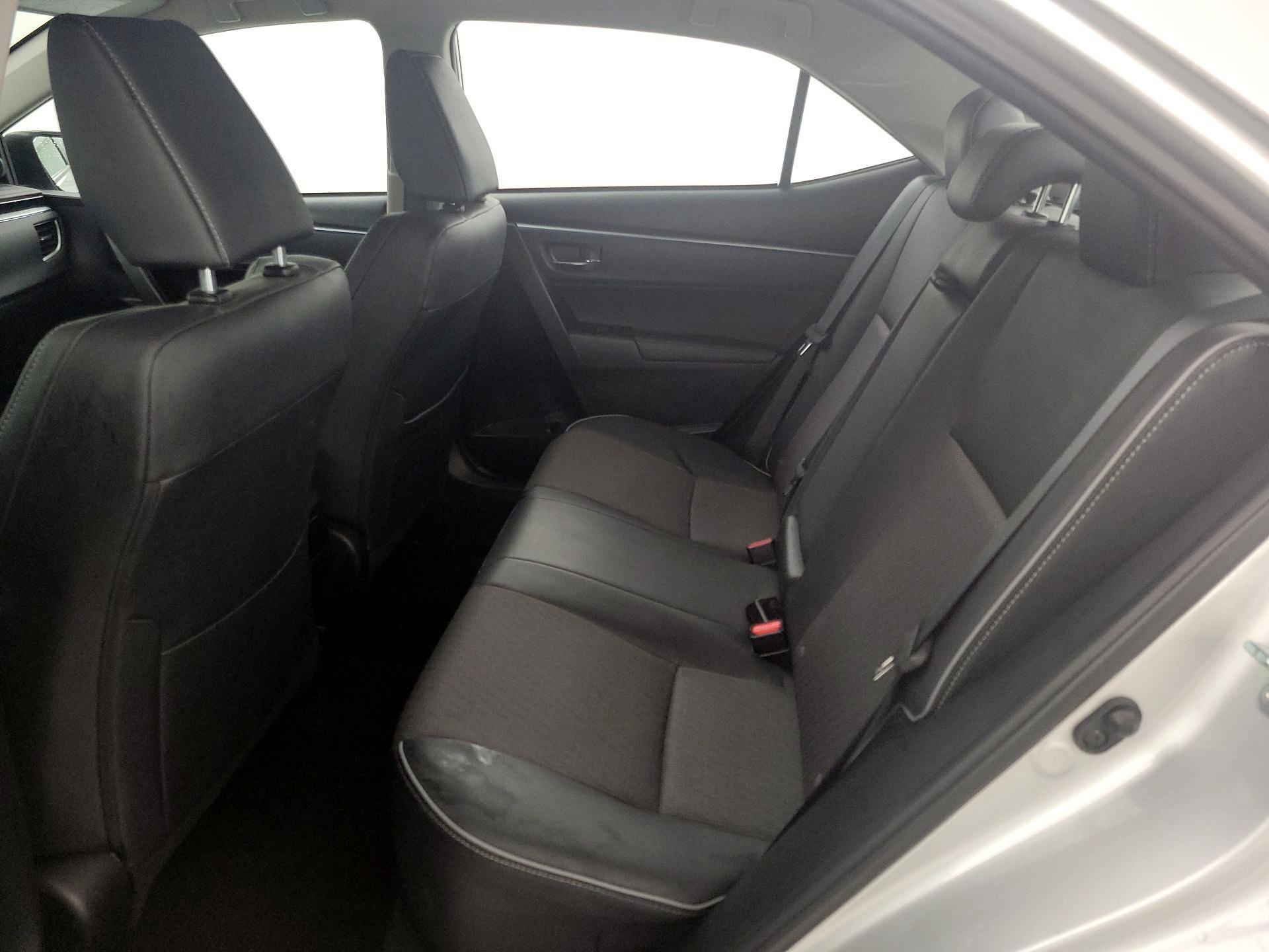 Thumbnail: 2015 Toyota Corolla - 19