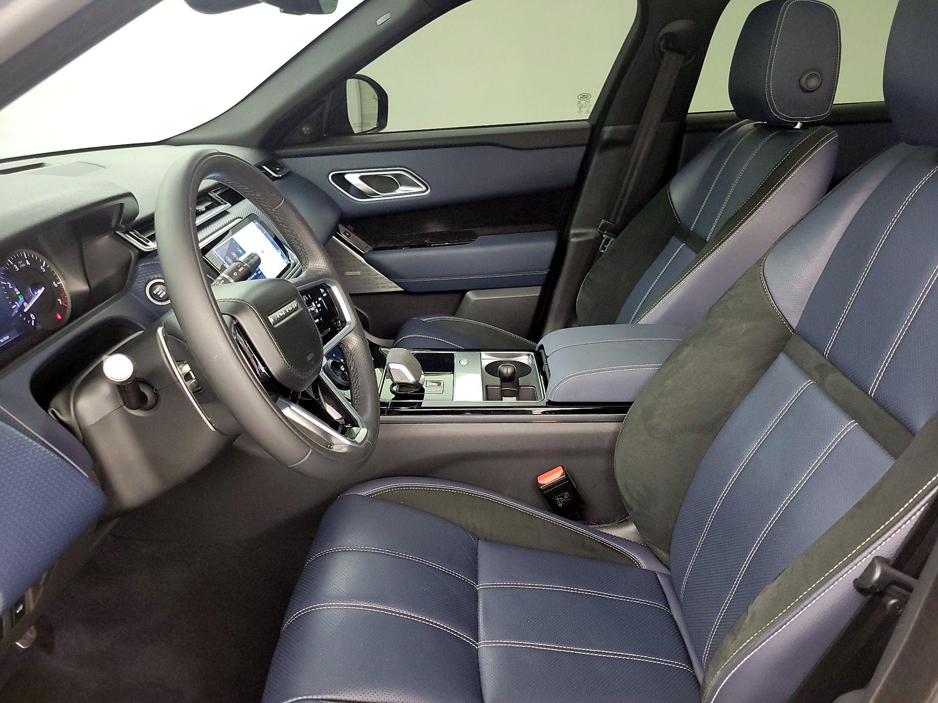 Thumbnail: 2022 Land Rover Range Rover Velar - 11